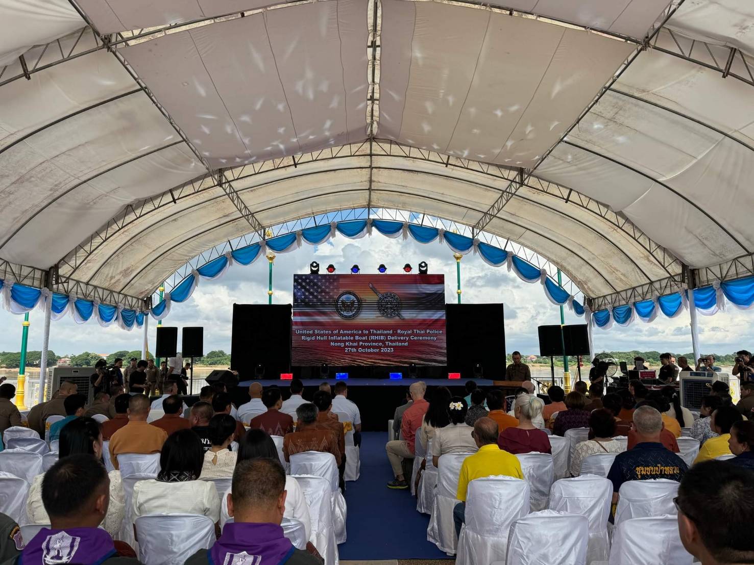 พช.หนองคาย ร่วมพิธีมอบเรือตรวจการณ์แก่กองบังคับการตำรวจน้ำหนองคาย