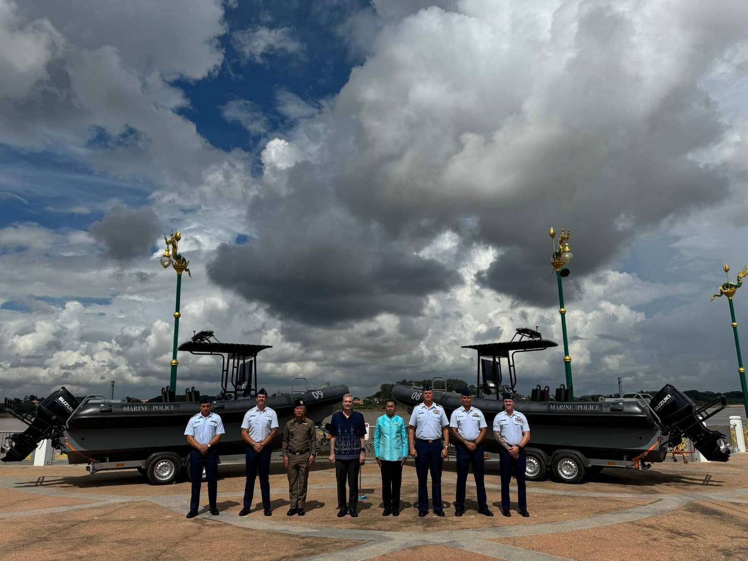 พช.หนองคาย ร่วมพิธีมอบเรือตรวจการณ์แก่กองบังคับการตำรวจน้ำหนองคาย