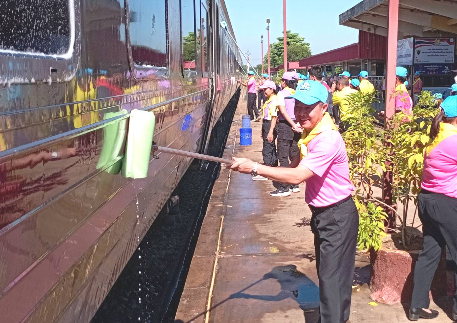 พช.หนองคาย ร่วมกิจกรรมจิตอาสาพัฒนาเนื่องในวันคล้ายวันสวรรคตพระบาทสมเด็จพระจุลจอมเกล้าเจ้าอยู่หัว “วันปิยมหาราช” 23 ตุลาคม 2566 และ กิจกรรมจิตอาสาเนื่องในวันรักต้นไม้ประจำปีของชาติ (21 ตุลาคม 2566) เพื่อรำลึกถึงพระมหากรุณาธิคุณของสมเด็จพระศรีนครินทราบรมราชชนนี เนื่องในวันคล้ายวันพระราชสมภพ 21 ตุลาคม 2566