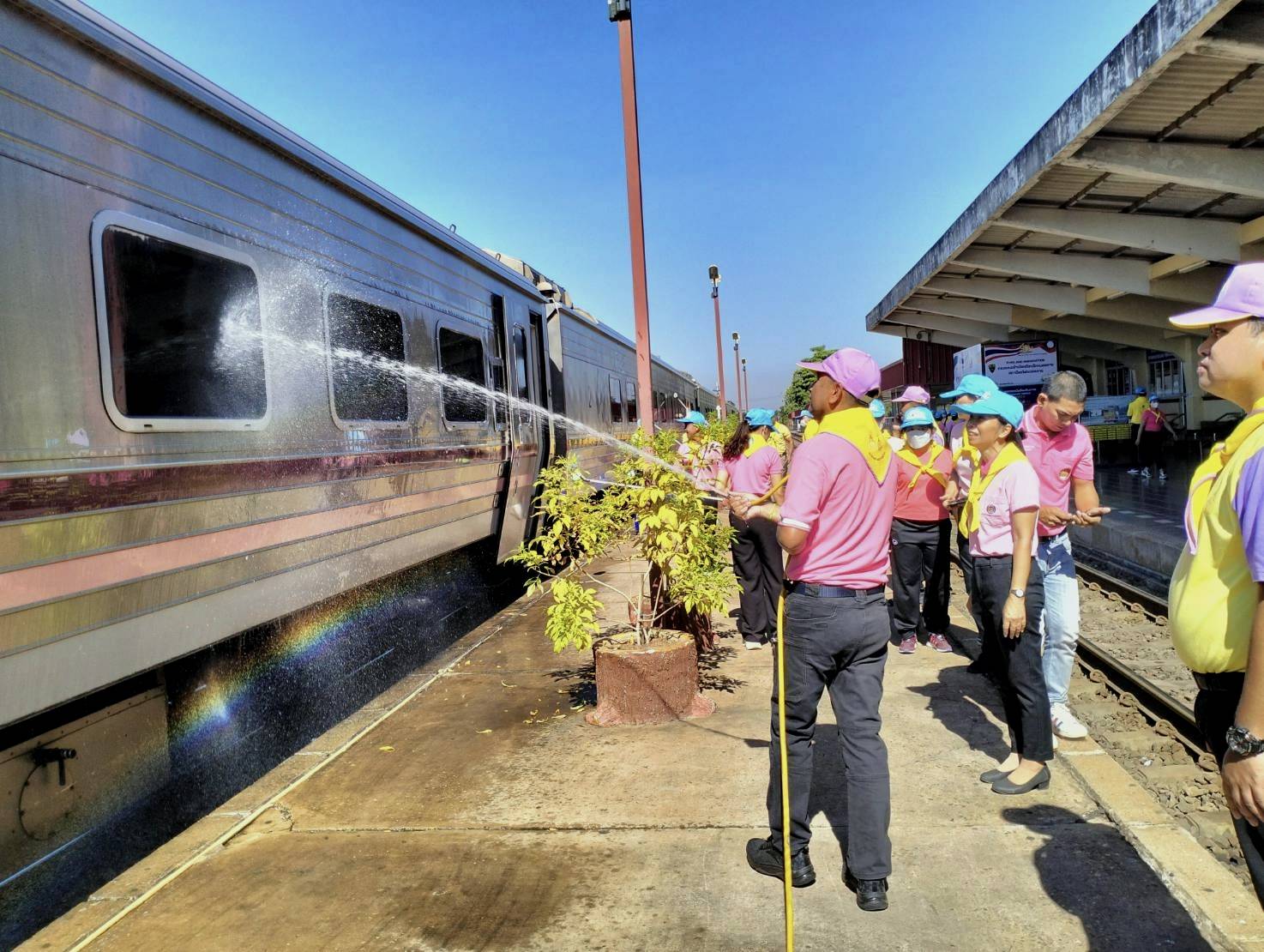 พช.หนองคาย ร่วมกิจกรรมจิตอาสาพัฒนาเนื่องในวันคล้ายวันสวรรคตพระบาทสมเด็จพระจุลจอมเกล้าเจ้าอยู่หัว “วันปิยมหาราช” 23 ตุลาคม 2566 และ กิจกรรมจิตอาสาเนื่องในวันรักต้นไม้ประจำปีของชาติ (21 ตุลาคม 2566) เพื่อรำลึกถึงพระมหากรุณาธิคุณของสมเด็จพระศรีนครินทราบรมราชชนนี เนื่องในวันคล้ายวันพระราชสมภพ 21 ตุลาคม 2566