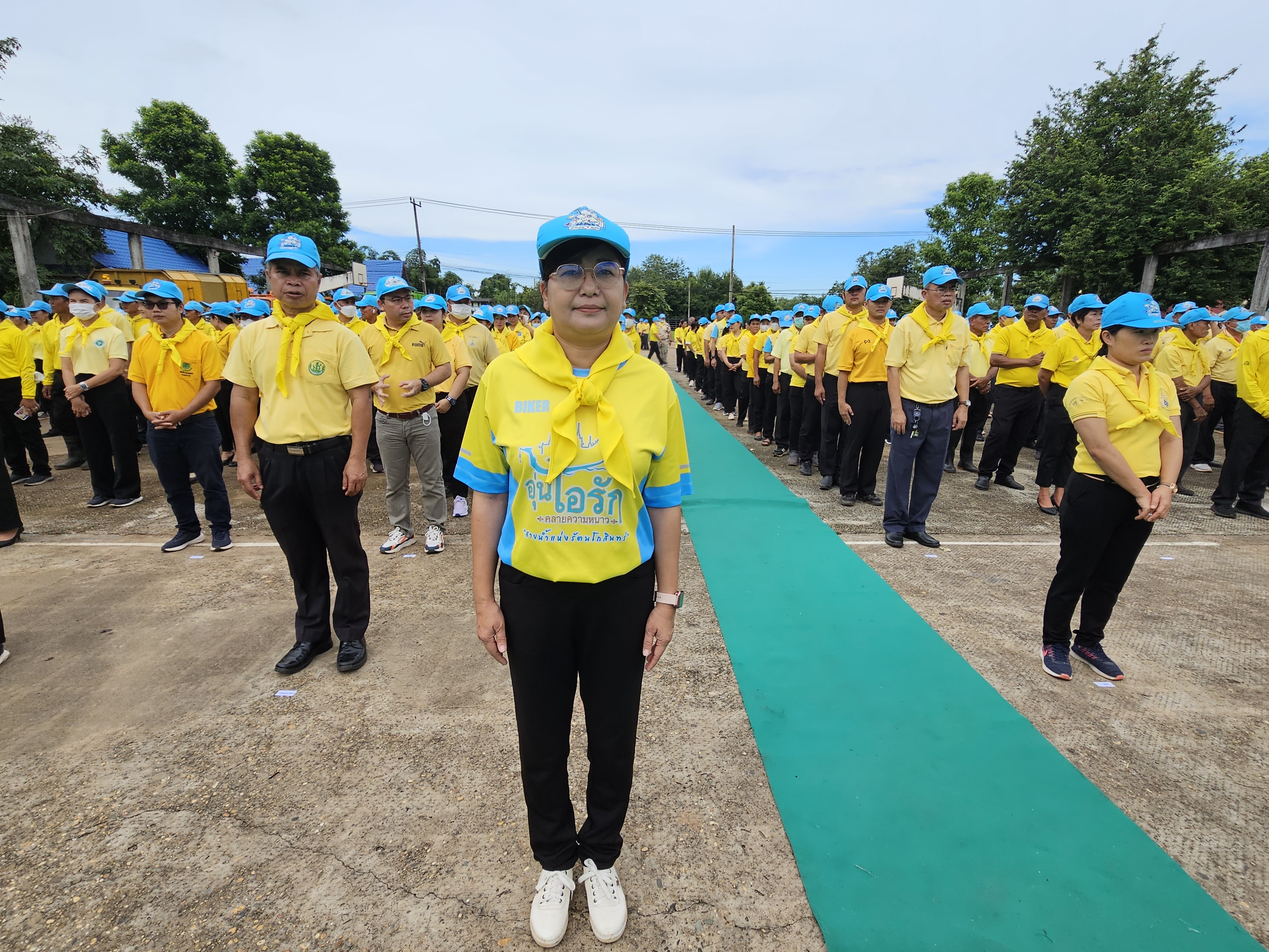 พช.หนองคาย ร่วมกิจกรรมจิตอาสาพัฒนาเนื่องในวันคล้ายวันสวรรคตพระบาทสมเด็จพระจอมเกล้าเจ้าอยู่หัว “กิจกรรมพัฒนาสิ่งแวดล้อมและบำเพ็ญสาธารณประโยชน์”