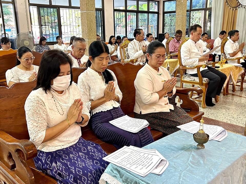 พช.หนองคาย ร่วมพิธีเจริญพระพุทธมนต์เพื่อสวดสาธยายถวายเป็นพระกุศล ถวายพระพรชัยมงคลแด่สมเด็จพระเจ้าลูกเธอ เจ้าฟ้าพัชรกิติยาภา นเรนทิราเทพยวดี กรมหลวงราชสาริณีสิริพัชร มหาวัชรราชธิดา