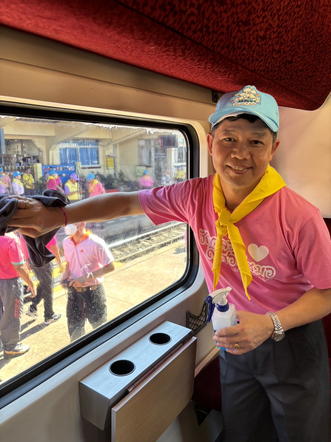 พช.หนองคาย ร่วมกิจกรรมจิตอาสาพัฒนาเนื่องในวันคล้ายวันสวรรคตพระบาทสมเด็จพระจุลจอมเกล้าเจ้าอยู่หัว “วันปิยมหาราช” 23 ตุลาคม 2566 และ กิจกรรมจิตอาสาเนื่องในวันรักต้นไม้ประจำปีของชาติ (21 ตุลาคม 2566) เพื่อรำลึกถึงพระมหากรุณาธิคุณของสมเด็จพระศรีนครินทราบรมราชชนนี เนื่องในวันคล้ายวันพระราชสมภพ 21 ตุลาคม 2566