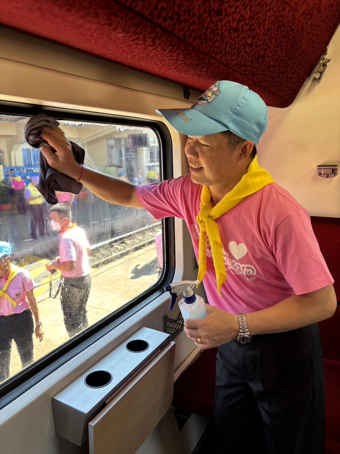 พช.หนองคาย ร่วมกิจกรรมจิตอาสาพัฒนาเนื่องในวันคล้ายวันสวรรคตพระบาทสมเด็จพระจุลจอมเกล้าเจ้าอยู่หัว “วันปิยมหาราช” 23 ตุลาคม 2566 และ กิจกรรมจิตอาสาเนื่องในวันรักต้นไม้ประจำปีของชาติ (21 ตุลาคม 2566) เพื่อรำลึกถึงพระมหากรุณาธิคุณของสมเด็จพระศรีนครินทราบรมราชชนนี เนื่องในวันคล้ายวันพระราชสมภพ 21 ตุลาคม 2566