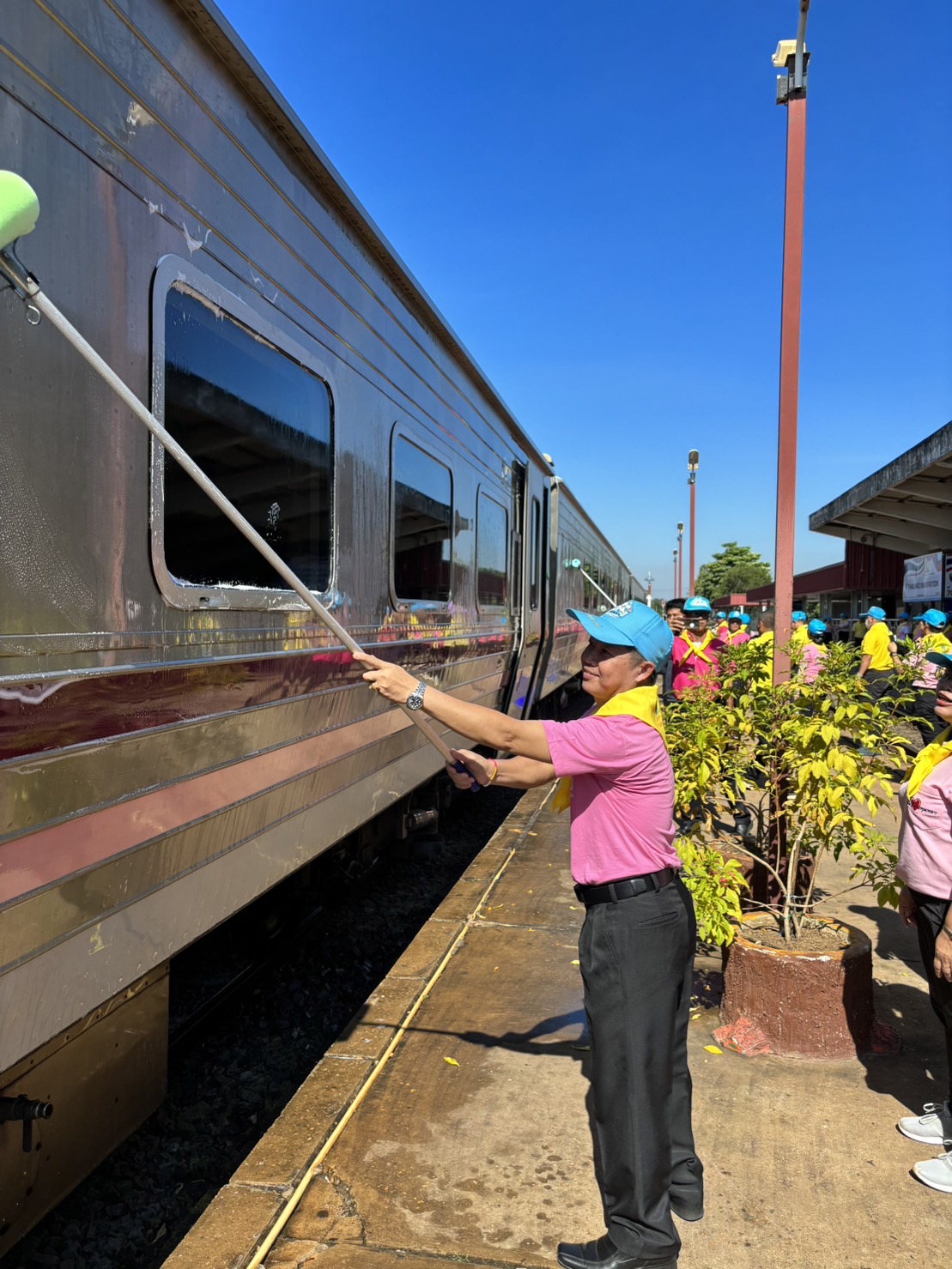 พช.หนองคาย ร่วมกิจกรรมจิตอาสาพัฒนาเนื่องในวันคล้ายวันสวรรคตพระบาทสมเด็จพระจุลจอมเกล้าเจ้าอยู่หัว “วันปิยมหาราช” 23 ตุลาคม 2566 และ กิจกรรมจิตอาสาเนื่องในวันรักต้นไม้ประจำปีของชาติ (21 ตุลาคม 2566) เพื่อรำลึกถึงพระมหากรุณาธิคุณของสมเด็จพระศรีนครินทราบรมราชชนนี เนื่องในวันคล้ายวันพระราชสมภพ 21 ตุลาคม 2566
