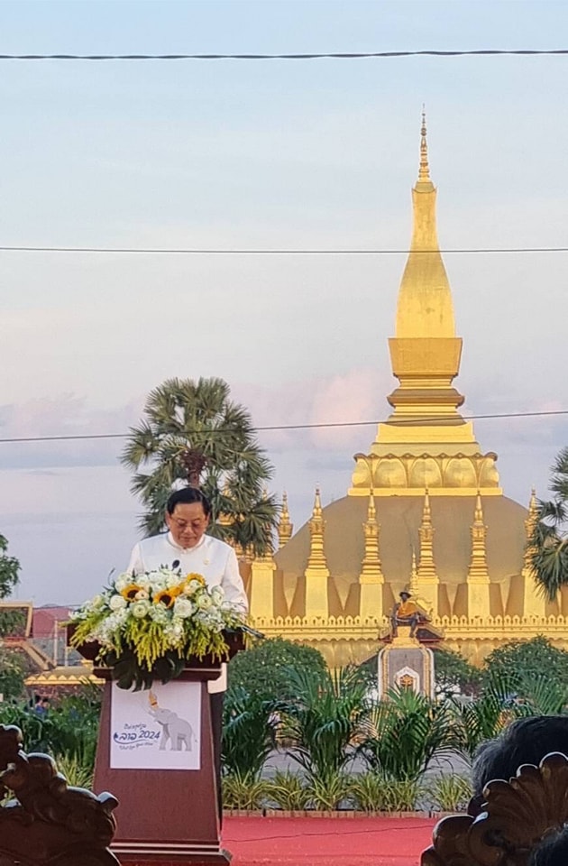 พช.หนองคาย ร่วมพิธีเปิดงานบุญนมัสการพระธาตุหลวง ประจำปี 2566 พร้อมจัดแสดงและจำหน่ายสินค้าผลิตภัณฑ์ OTOP สินค้าของดีของเด่น ของจังหวัดหนองคาย ณ นครหลวงเวียงจันทน์ สาธารณรัฐประชาธิปไตยประชาชนลาว