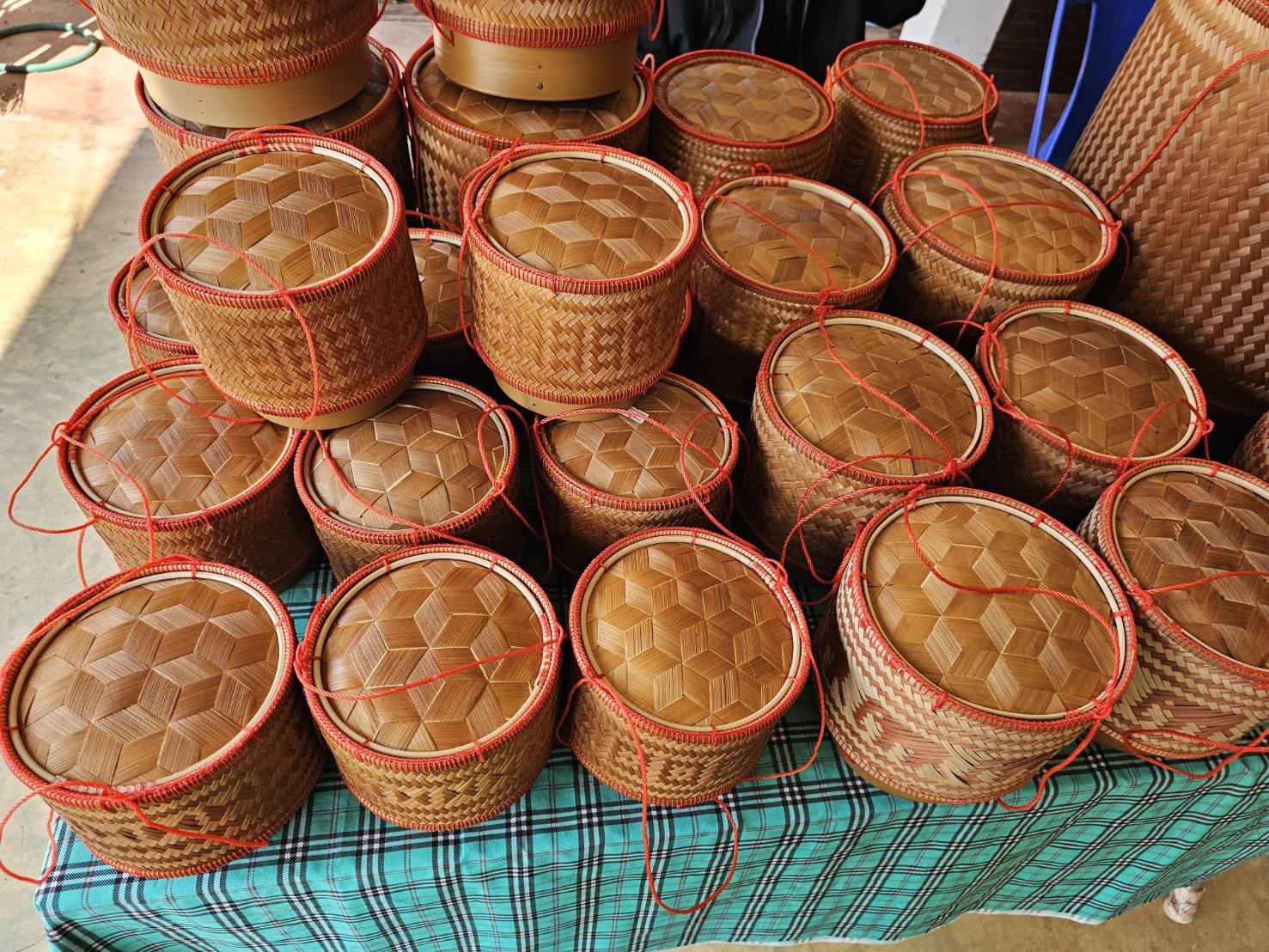 พช.หนองคาย ลงพื้นที่ติดตามการดำเนินโครงการพัฒนาคุณภาพชีวิตครัวเรือนยากจนฯ พร้อมแนะนำแอป “Click ชุมชน” ในพื้นที่ อ.รัตนวาปี อ.โพนพิสัย และอ.เมืองหนองคาย