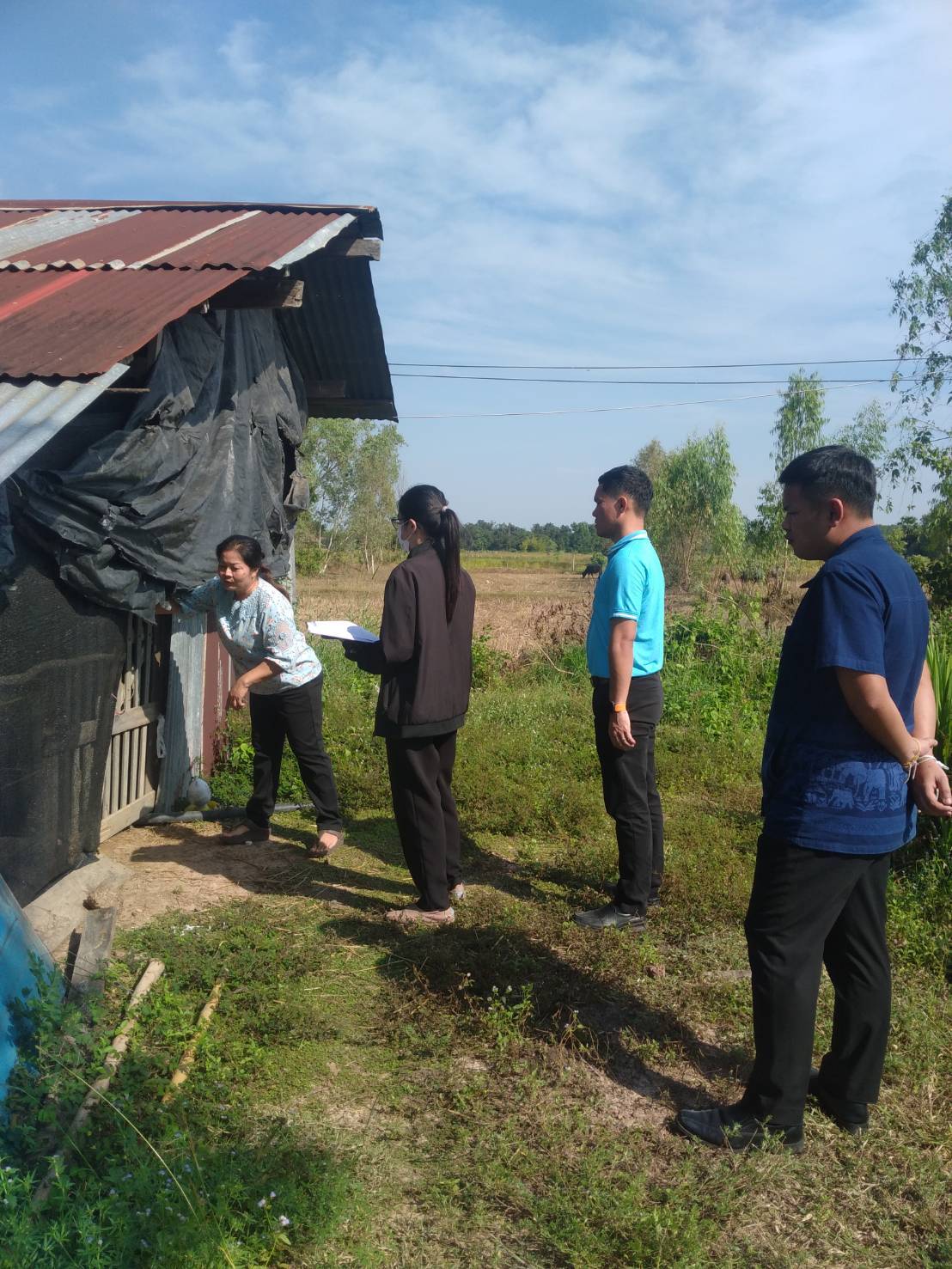 พช.หนองคาย ลงพื้นที่ติดตามการดำเนินโครงการพัฒนาคุณภาพชีวิตครัวเรือนยากจนและผู้ด้อยโอกาส ลดความเหลื่อมล้ำ อ.โพธิ์ตาก อ.ท่าบ่อ และอ.สระใคร
