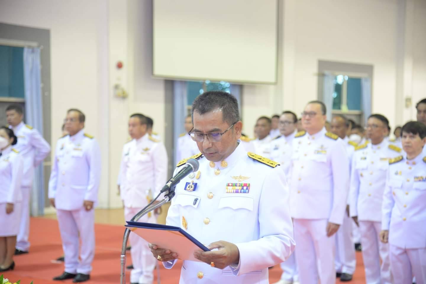 พช.หนองคาย ร่วมพิธีวางพานพุ่มดอกไม้สดถวายราชสักการะ พระบาทสม เด็จพระบรมชนกาธิเบศร มหาภูมพลอดุลเดชมหาราช บรมนาถบพิตร เนื่องในวันพระบิดาแห่งฝนหลวง ประจำปี 2566