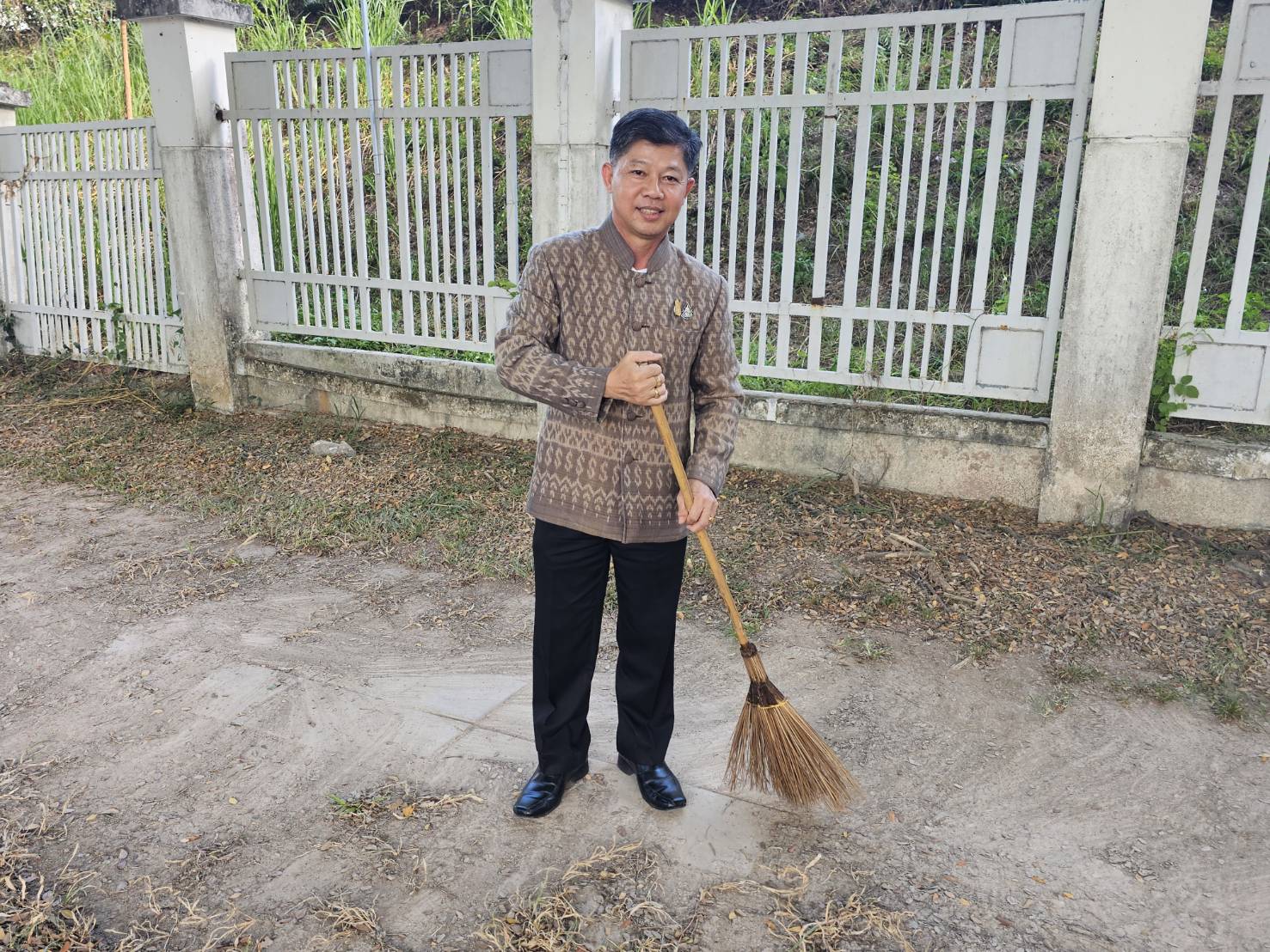 พช.หนองคาย ร่วมกิจกรรม BIG CLEANING DAY โครงการบ้านสวยเมืองงาม “หนองคายเมืองท่องเที่ยวและน่าอยู่ ริมฝั่งโขง”