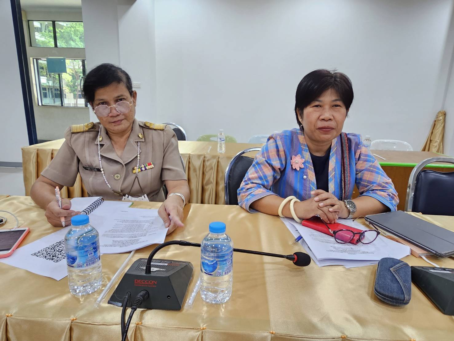 พช.หนองคาย ร่วมการประชุมชี้แจงแนวทางการดำเนินงานภารกิจสำคัญที่อธิบดีกรมการพัฒนาชุมชนเน้นย้ำ ไตรมาส 1 เรื่องศูนย์อำนวยการขจัดความยากจนและพัฒนาคนทุกช่วงวัยอย่างยั่งยืน ตามหลักปรัชญาของเศรษฐกิจพอเพียง (ศจพ.)