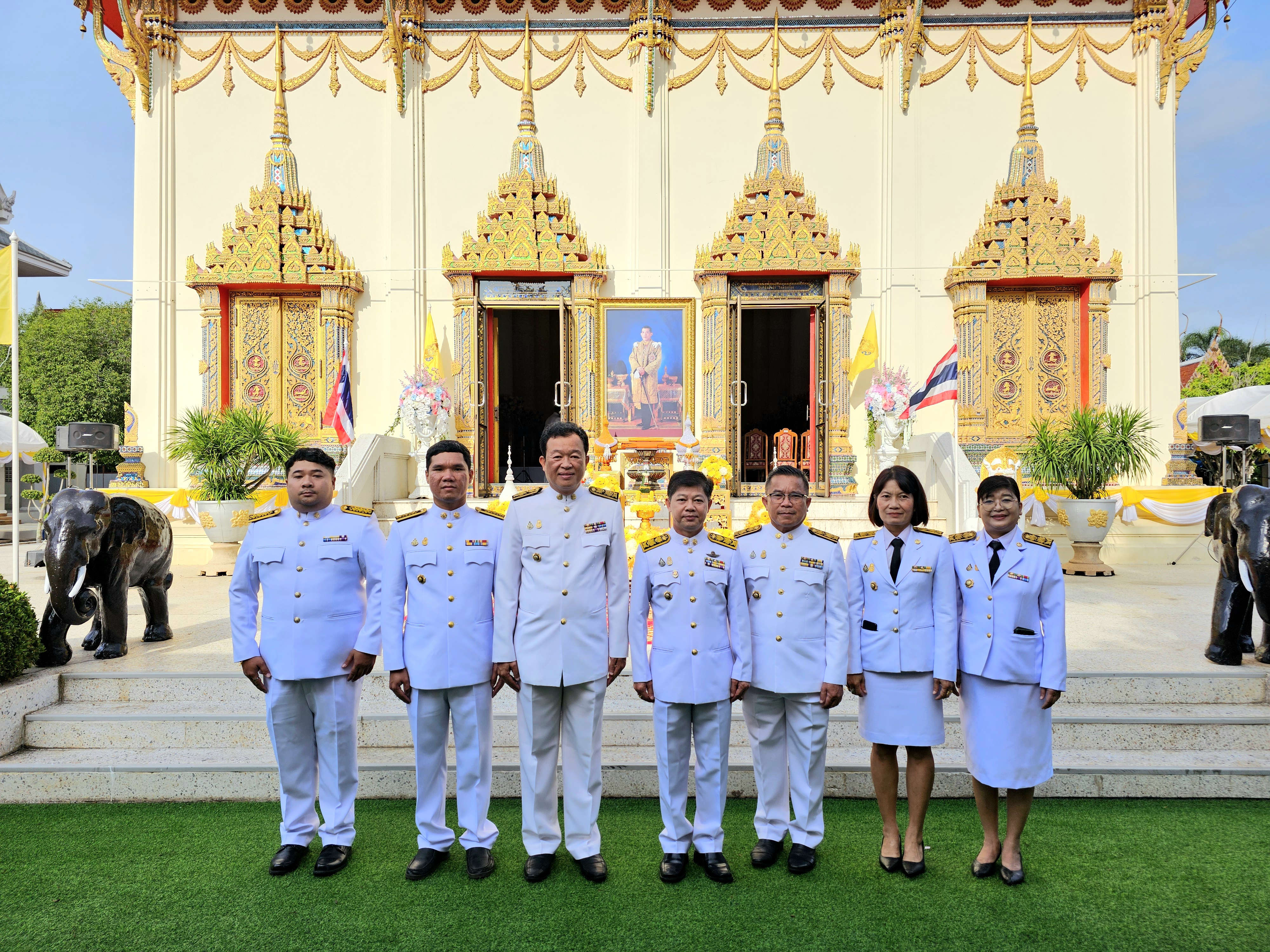 พช.หนองคาย ร่วมพิธีถวายผ้าพระกฐินพระราชทาน โดยกรมการพัฒนาชุมชน ณ วัดพิกุลทอง พระอารามหลวง จังหวัดสิงห์บุรี