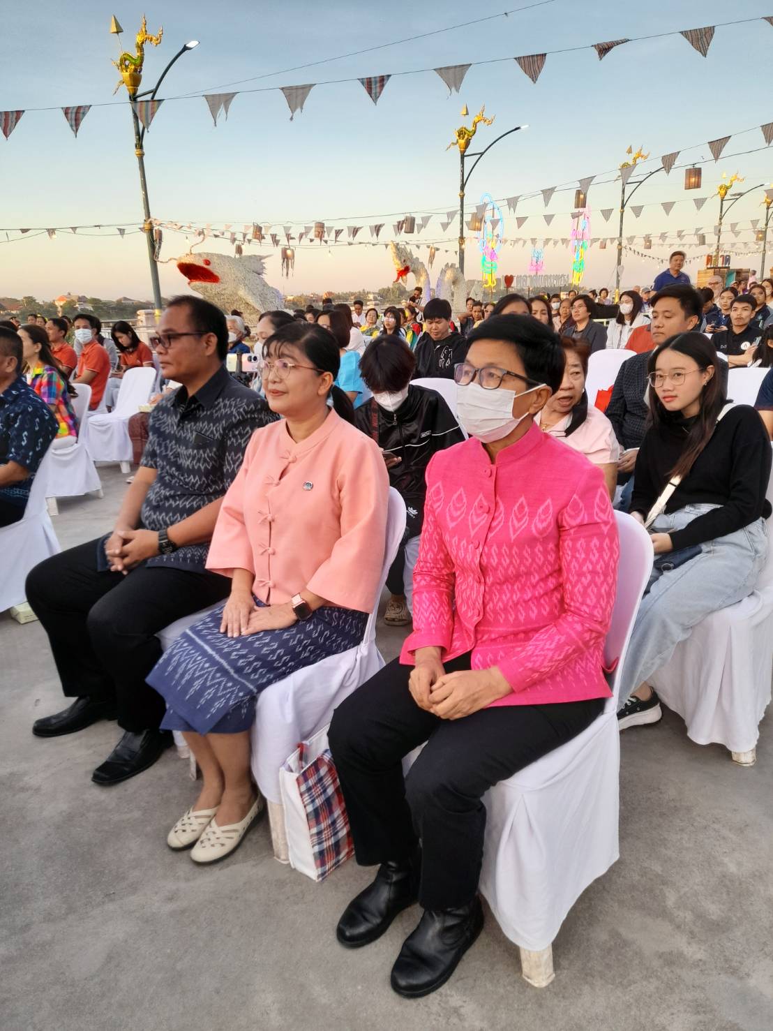 พช.หนองคาย ร่วมพิธีเปิดกิจกรรม “ลานวัฒนธรรม ลานเยาวชน เสริมสร้างศักยภาพคนหนองคาย” ณ เวทีตลาดแคมของหนองคาย ตำบลในเมือง อำเภอเมืองหนองคาย จังหวัดหนองคาย