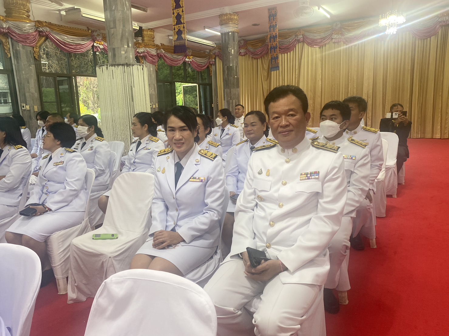 พช.หนองคาย ร่วมพิธีสวดพระพุทธมนต์และพิธีทำบุญตักบาตร เนื่องในวันสมเด็จพระมหาธีรราชเจ้า 25 พฤศจิกายน 2566