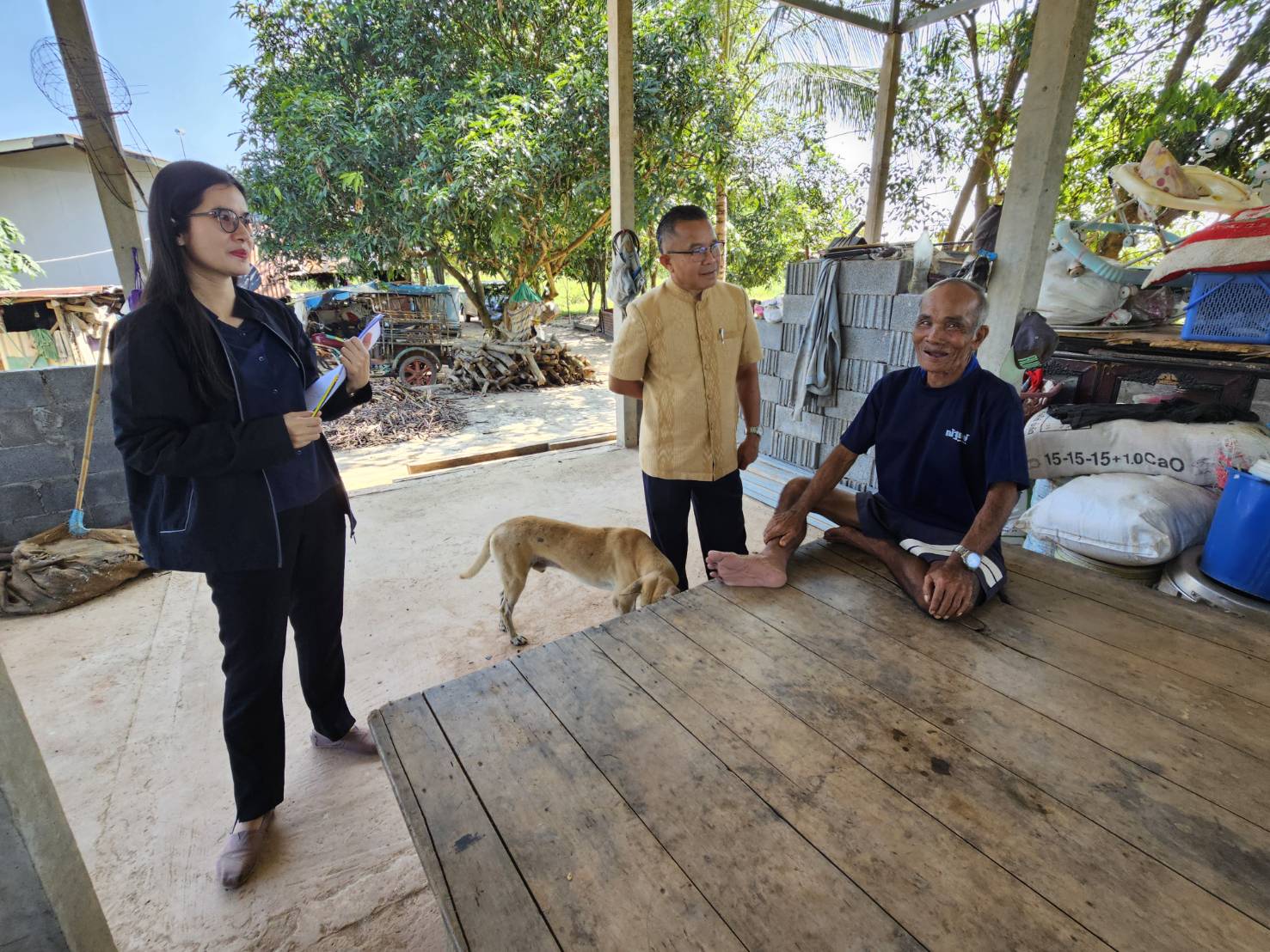 พช.หนองคาย ลงพื้นที่ติดตามการดำเนินโครงการพัฒนาคุณภาพชีวิตครัวเรือนยากจนฯ พร้อมแนะนำแอป “Click ชุมชน” ในพื้นที่ อ.รัตนวาปี อ.โพนพิสัย และอ.เมืองหนองคาย