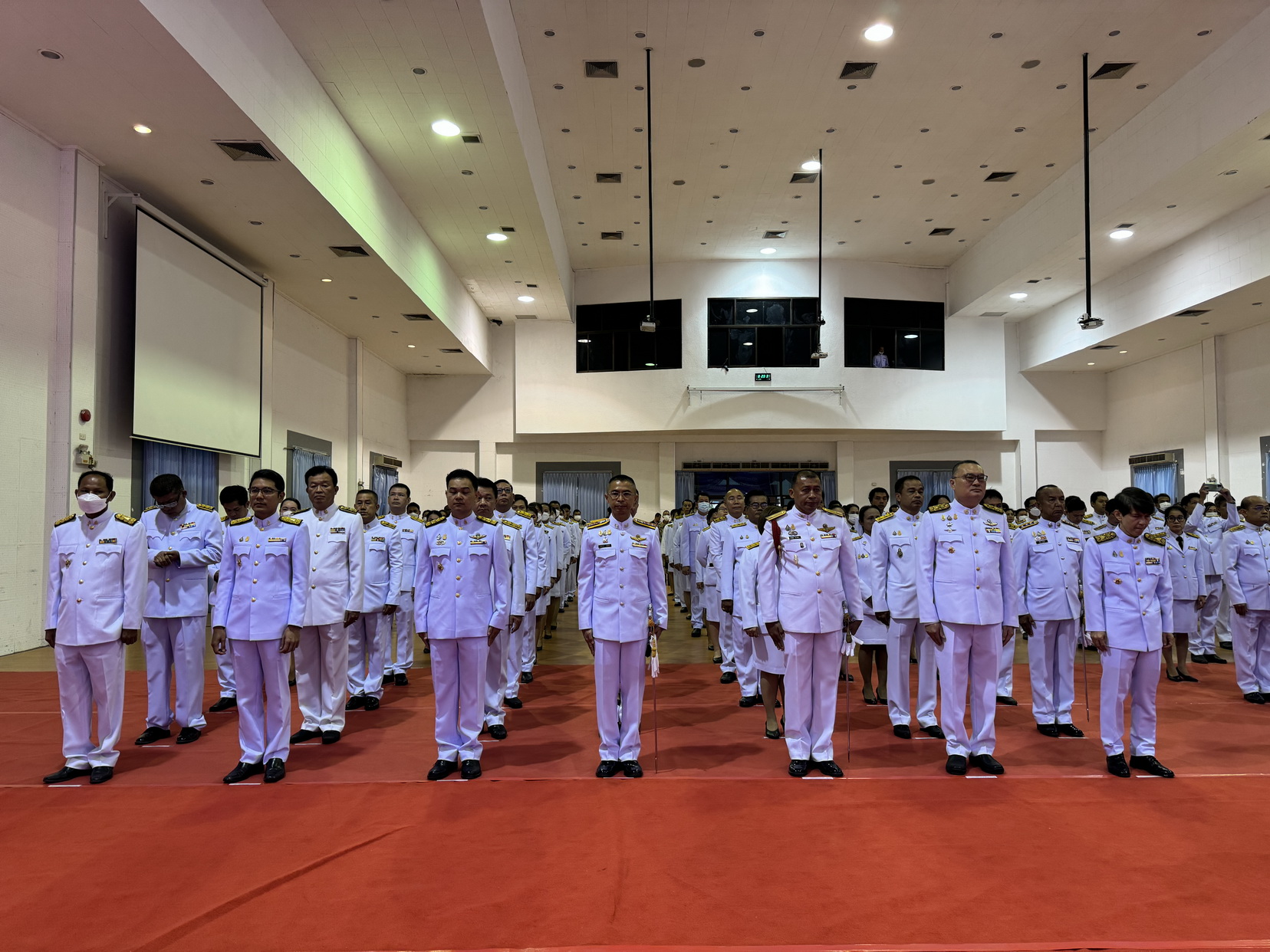 พช.หนองคาย ร่วมพิธีวางพวงมาลาถวายราชสักการะ เนื่องในวันสมเด็จพระมหาธีรราชเจ้า 25 พฤศจิกายน 2566