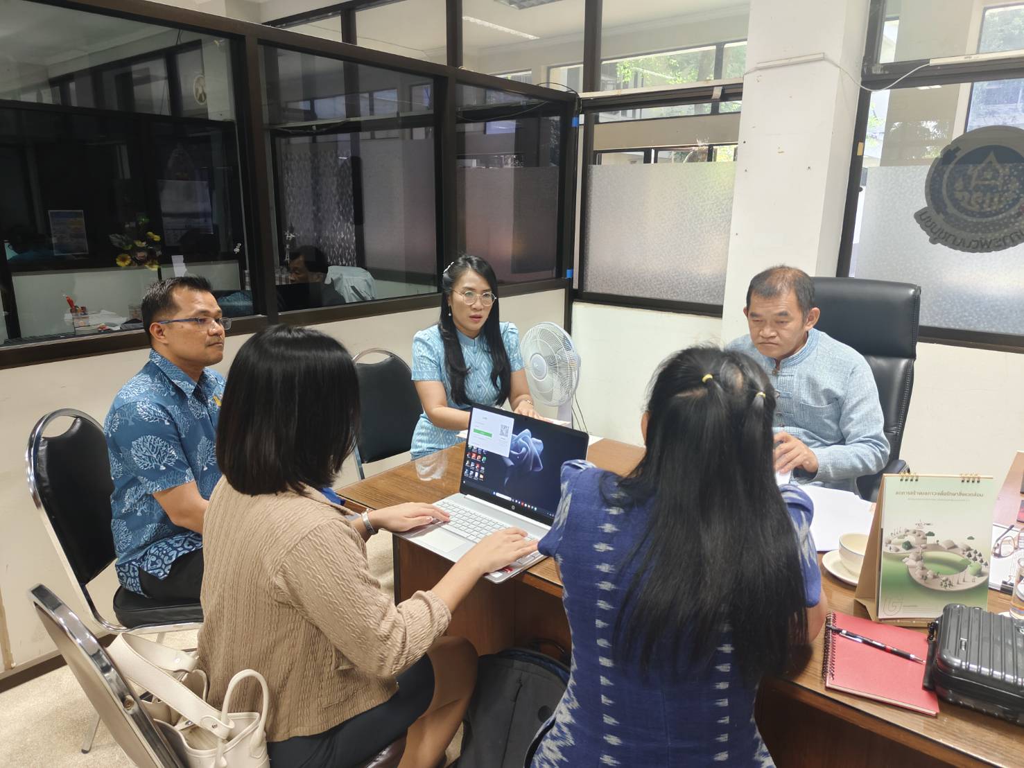 พช.หนองคาย ร่วมปรึกษาหารือแนวทางความร่วมมือทางวิชาการร่วมกับม.ราชภัฏอุดรธานี ในการดำเนินงาน OTOP ประจำปีงบประมาณ พ.ศ.2567