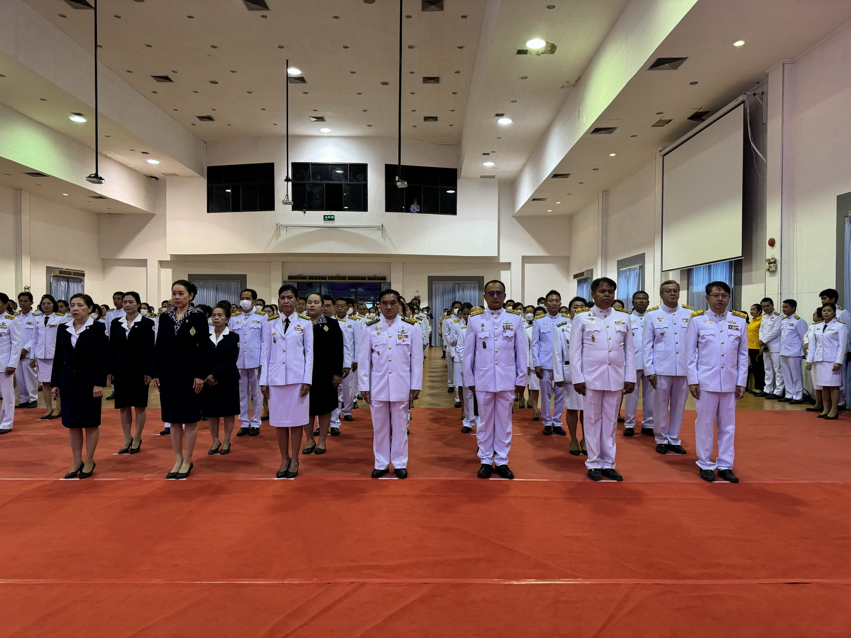 พช.หนองคาย ร่วมพิธีวางพวงมาลาถวายราชสักการะ เนื่องในวันสมเด็จพระมหาธีรราชเจ้า 25 พฤศจิกายน 2566