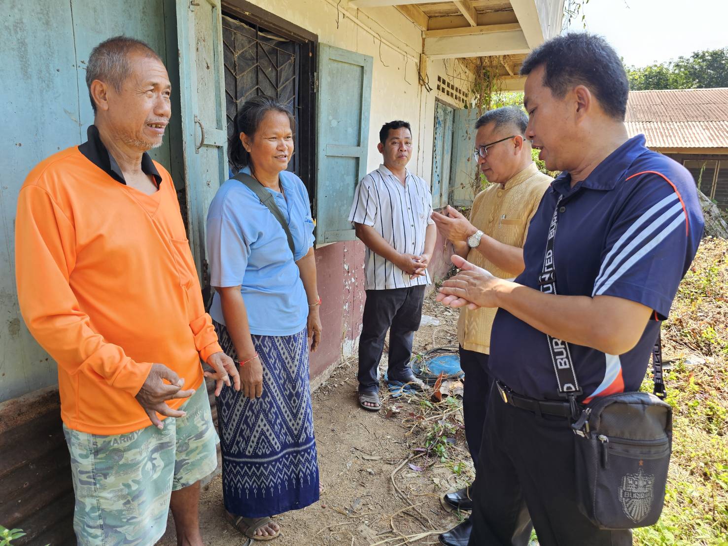 พช.หนองคาย ลงพื้นที่ติดตามการดำเนินโครงการพัฒนาคุณภาพชีวิตครัวเรือนยากจนฯ พร้อมแนะนำแอป “Click ชุมชน” ในพื้นที่ อ.รัตนวาปี อ.โพนพิสัย และอ.เมืองหนองคาย