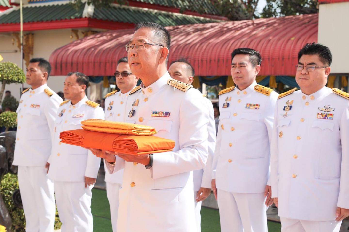 พช.หนองคาย ร่วมพิธีถวายผ้าพระกฐินพระราชทาน โดยกรมการพัฒนาชุมชน ณ วัดพิกุลทอง พระอารามหลวง จังหวัดสิงห์บุรี