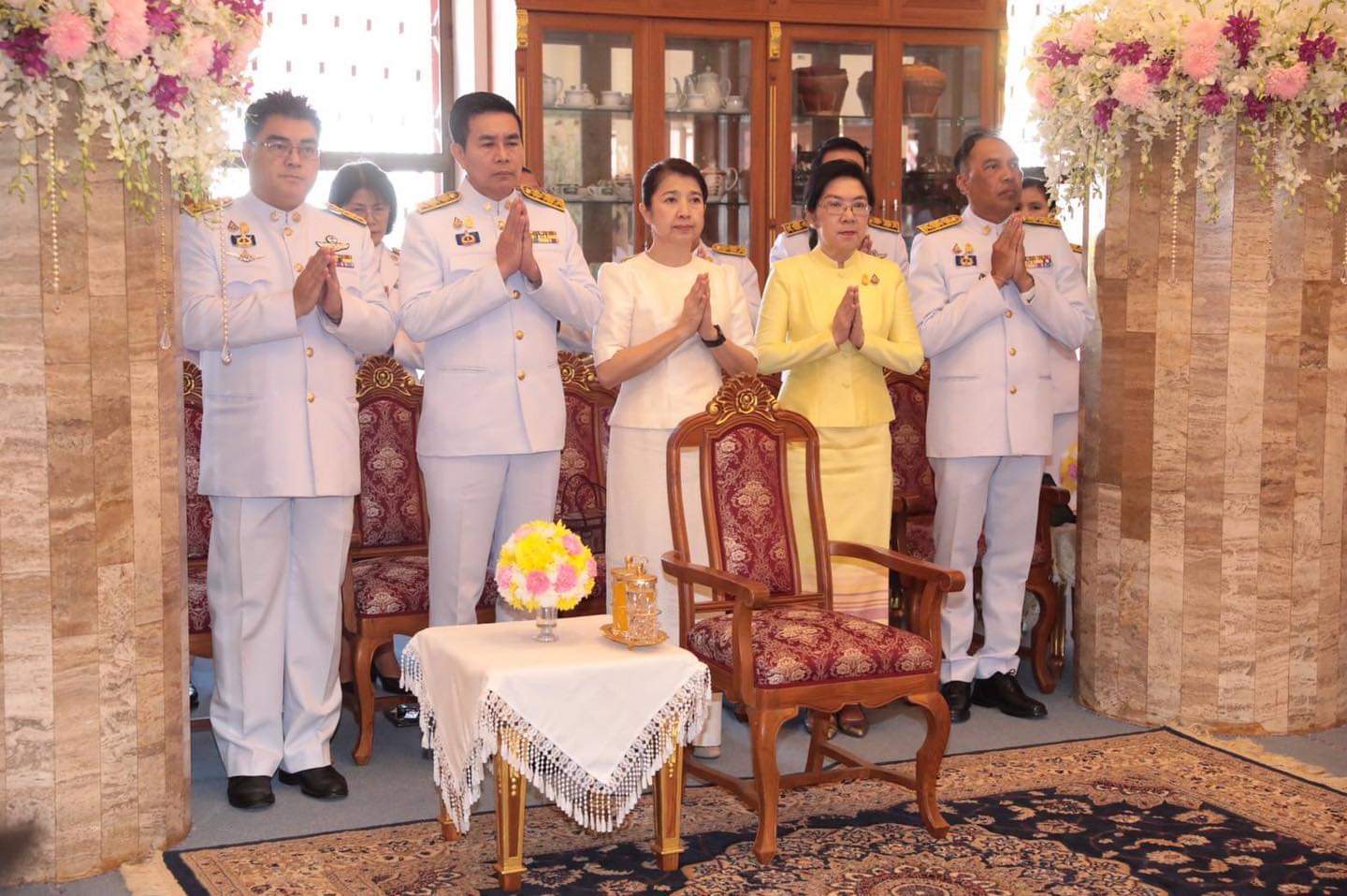 พช.หนองคาย ร่วมพิธีถวายผ้าพระกฐินพระราชทาน โดยกรมการพัฒนาชุมชน ณ วัดพิกุลทอง พระอารามหลวง จังหวัดสิงห์บุรี