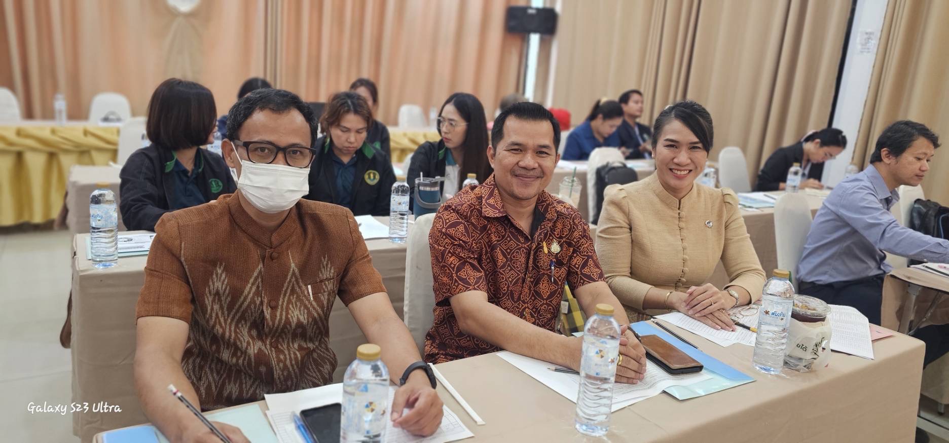 พช.หนองคาย ร่วมประชุมเชิงปฏิบัติการจัดทำแผนพัฒนาเพื่อส่งเสริมให้ผลิตภัณฑ์สุขภาพชุมชนได้รับอนุญาตตามมาตรฐานที่กฎหมายกำหนด