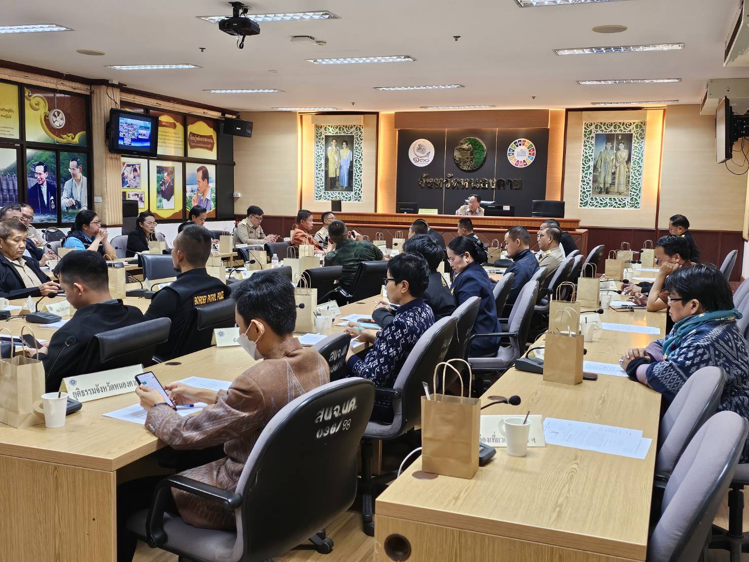 พช.หนองคาย ร่วมการประชุมคณะกรรมการศูนย์อำนวยการป้องกันและปราบปรามยาเสพติดจังหวัดหนองคาย (ศอ.ปส.จ.นค.) ครั้งที่ 12/2566