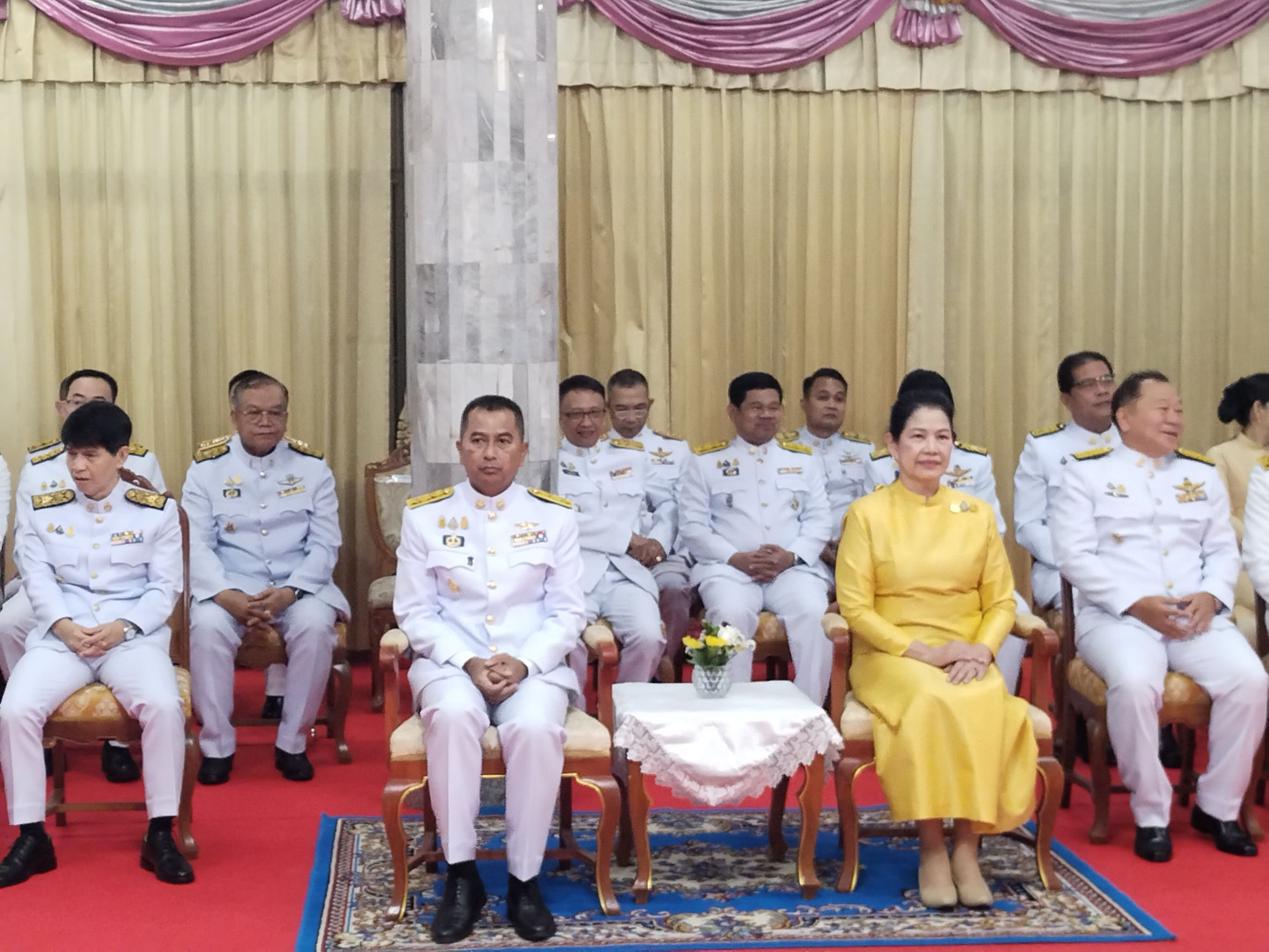 พช.หนองคาย ร่วมพิธีเจริญพระพุทธมนต์และทำบุญตักบาตรเพื่อถวายเป็นพระราชกุศล เนื่องในวันคล้ายวันพระบรมราชสมภพพระบาทสมเด็จพระบรมชนกาธิเบศร มหาภูมิพลอดุลยเดชมหาราช บรมนาถบพิตร วันชาติ และวันพ่อแห่งชาติ 5 ธันวาคม 2566