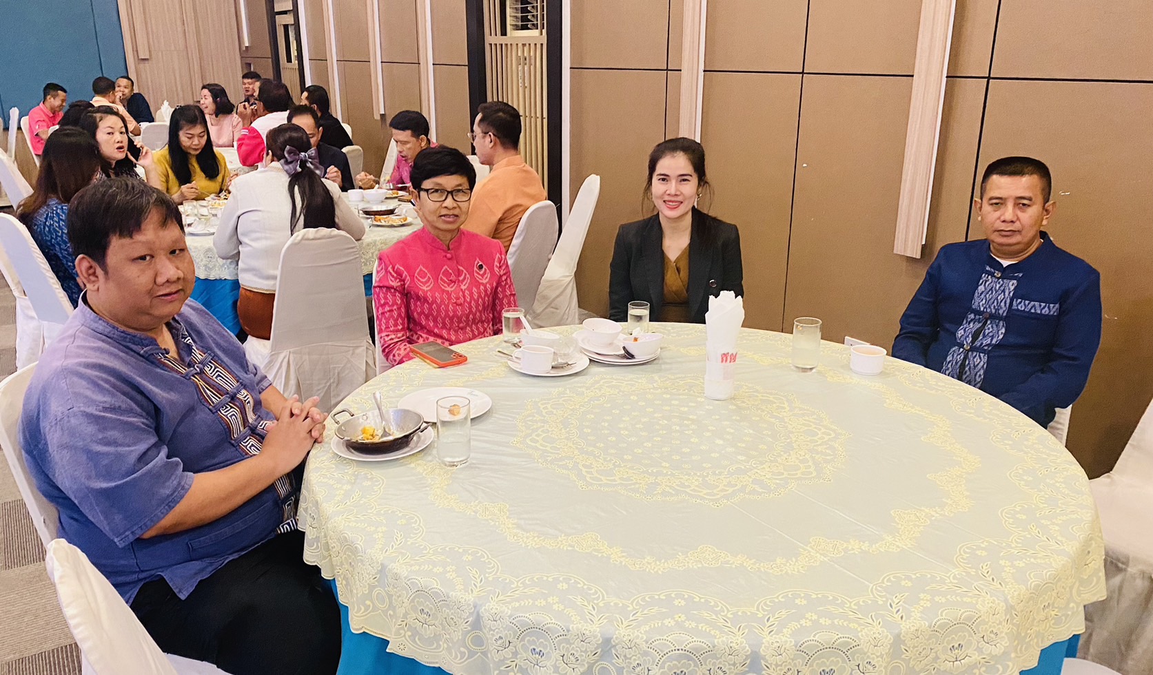 พช.หนองคาย ร่วมโครงการสภากาแฟ Morning talk จังหวัดหนองคาย ครั้งที่ 10/2566