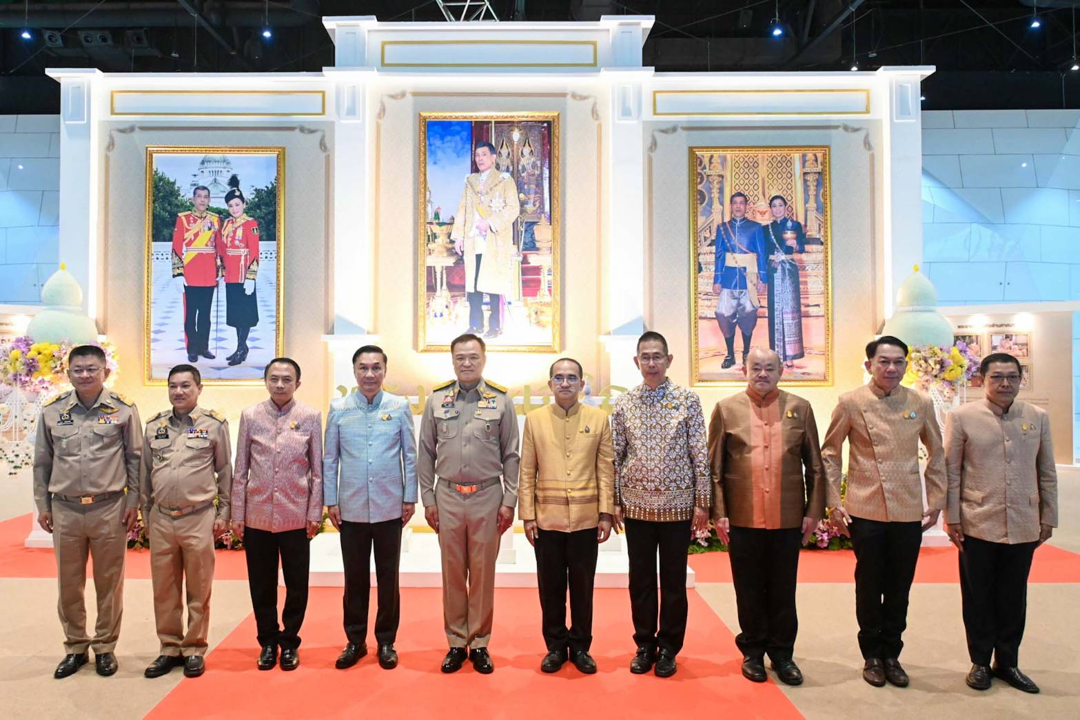 จังหวัดหนองคาย ร่วมพิธีเปิดงาน OTOP City 2023 “ช้อปสนุก…ส่งสุขท้ายปีสินค้าดีจากภูมิปัญญาไทย” พบกับการคัดสรรสุดยอดหนึ่งตำบล หนึ่งผลิตภัณฑ์ หนุนผลิตภัณฑ์จากภูมิปัญญาไทยสู่สากล ตามกระแสThai Soft Power ช้อปสินค้าสุดล้ำค่า เป็นของขวัญของฝากที่ดีที่สุดจากน้ำมือคนไทย ตั้งแต่16-24 ธันวาคม 2566 นี้ ณ ศูนย์แสดงสินค้าและการประชุมอิมแพ็ค เมืองทองธานี