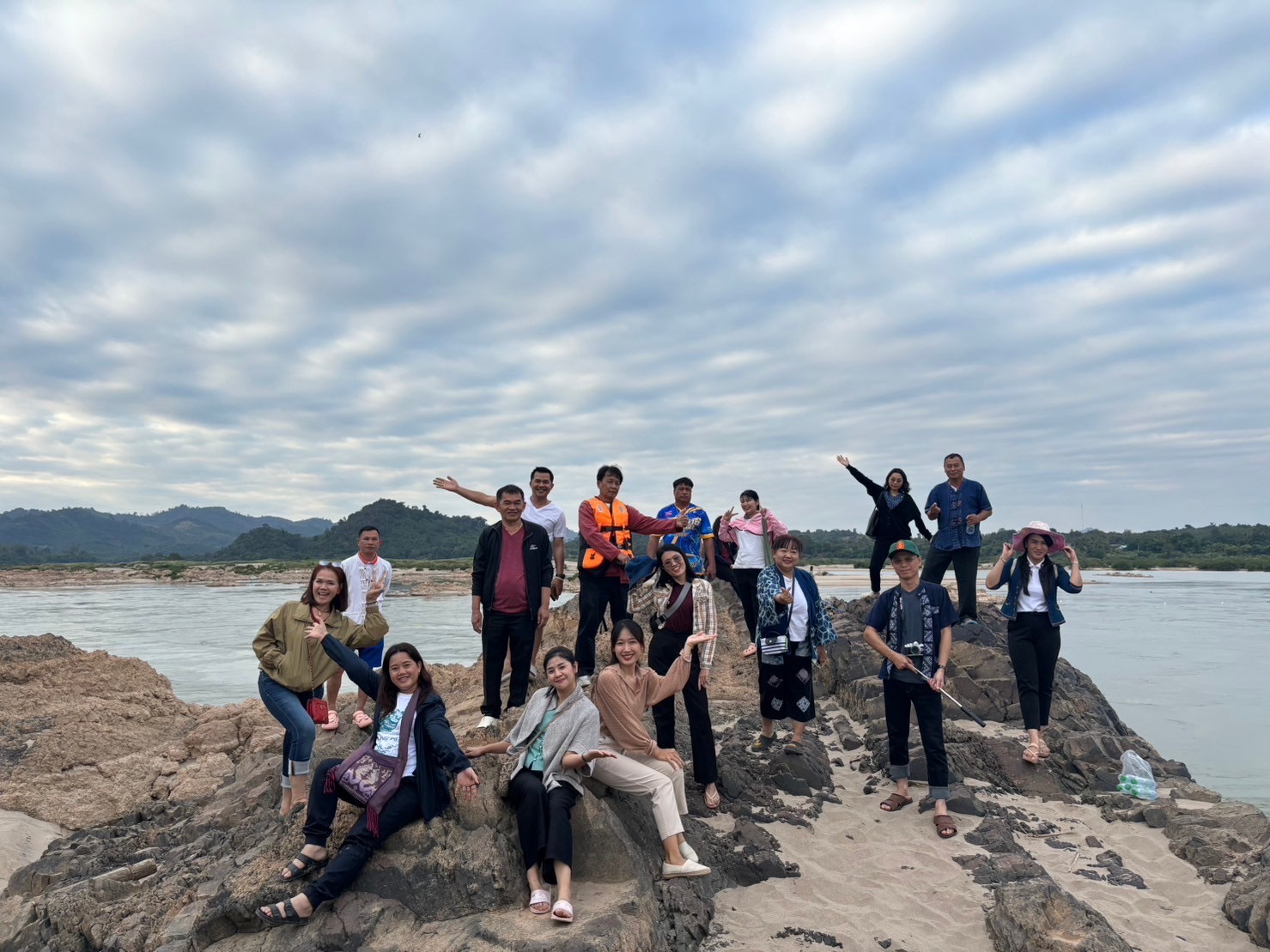 “หนองคาย Soft Power ท่องเที่ยวเชิงสร้างสรรค์” พช.หนองคาย จัดทดสอบโปรแกรมการท่องเที่ยวเชิงสร้างสรรค์ (Champ) ผลิตภัณฑ์เด่น ตามโครงการ D-HOPE ณ อ.สังคม จ.หนองคาย