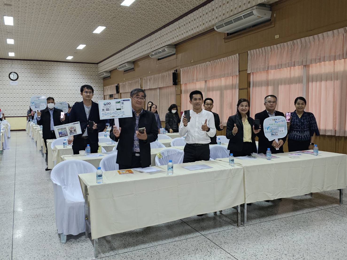 พช.หนองคาย ร่วมเป็นวิทยากรโครงการฝึกอบรมสัมมนาและศึกษาดูงาน “เพื่อเพิ่มศักยภาพการบริหารจัดการกิจการสาธารณะ และการเรียนรู้ปรัชญาของเศรษฐกิจพอเพียง” ณ องค์การบริหารส่วนจังหวัดหนองคาย พร้อมแนะนำแอป Click ชุมชน