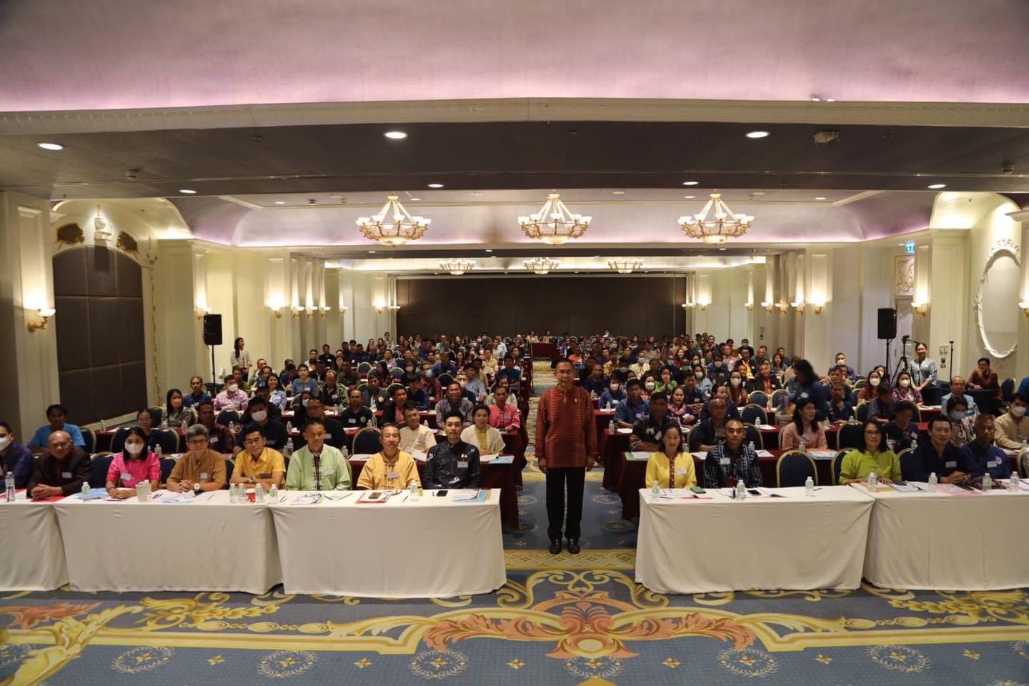 อธิบดี พช. เปิดการประชุมเชิงปฏิบัติการพัฒนาศักยภาพเครือข่ายศูนย์การเรียนรู้การพัฒนาคุณภาพชีวิตตามหลักทฤษฎีใหม่ ประยุกต์สู่ “โคก หนอง นา โมเดล