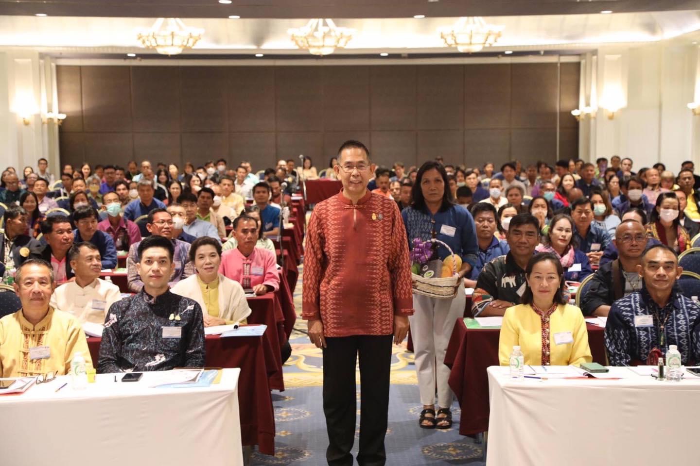 อธิบดี พช. เปิดการประชุมเชิงปฏิบัติการพัฒนาศักยภาพเครือข่ายศูนย์การเรียนรู้การพัฒนาคุณภาพชีวิตตามหลักทฤษฎีใหม่ ประยุกต์สู่ “โคก หนอง นา โมเดล