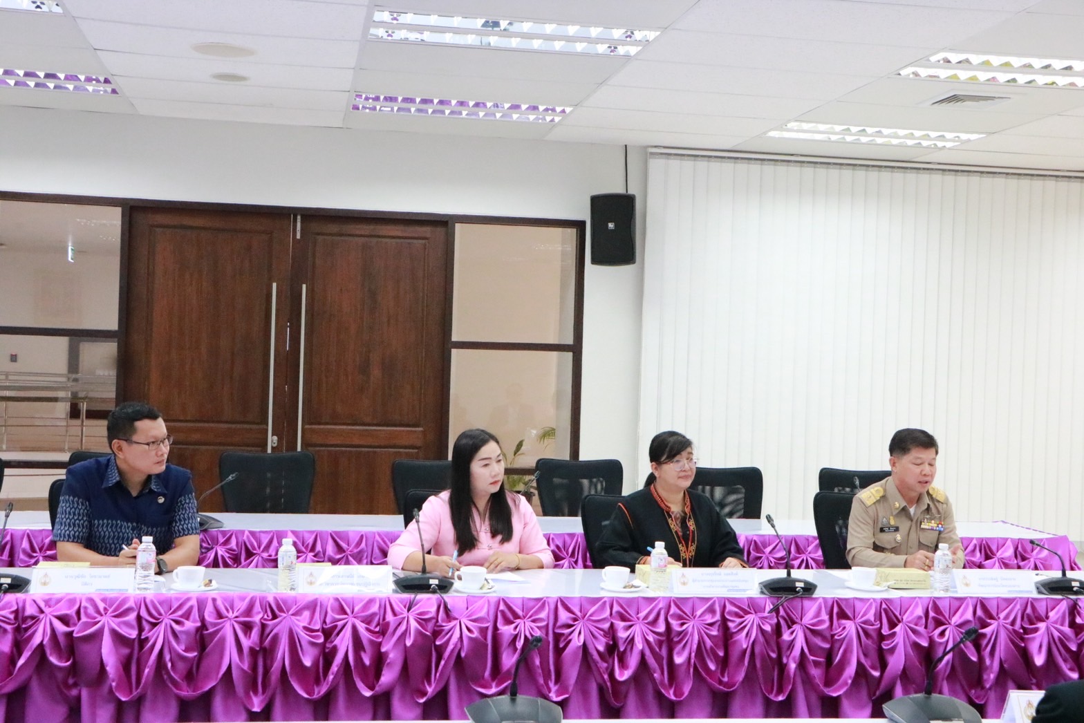 กองทุนพัฒนาบทบาทสตรีจังหวัดหนองคาย ร่วมปรึกษาหารือ หาแนวทางแก้ไข และชี้ช่องทางในการดำเนินการตามมาตรการไกล่เกลี่ยก่องฟ้องคดีกับศาลจังหวัดหนองคาย