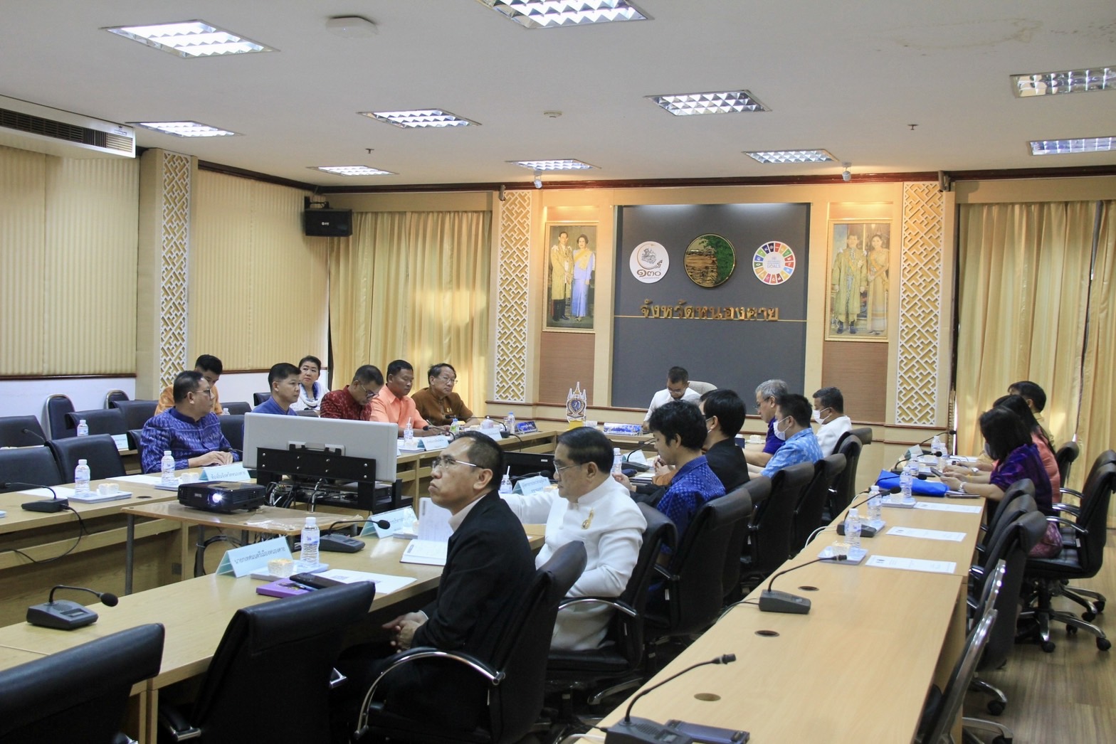 พช.หนองคาย ร่วมการประชุมขับเคลื่อนและติดตามนโยบายของรัฐบาลและภารกิจสำคัญของกระทรวงมหาดไทย ประจำปีงบประมาณ พ.ศ.2567 เดือนธันวาคม 2566 (ผ่านระบบ VCS)