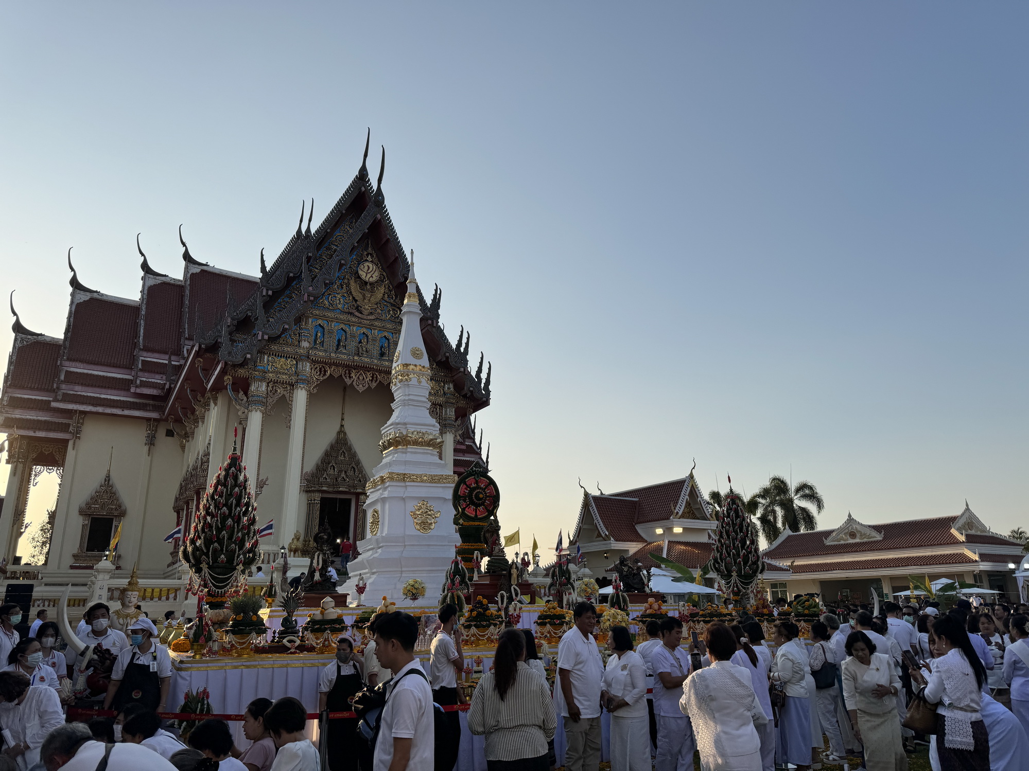 พช.หนองคาย ร่วมพิธีเททองหล่อพระพุทธรูปจำลอง “หลวงพ่อพระใส” วัดโพธิ์ชัย พระอารามหลวง