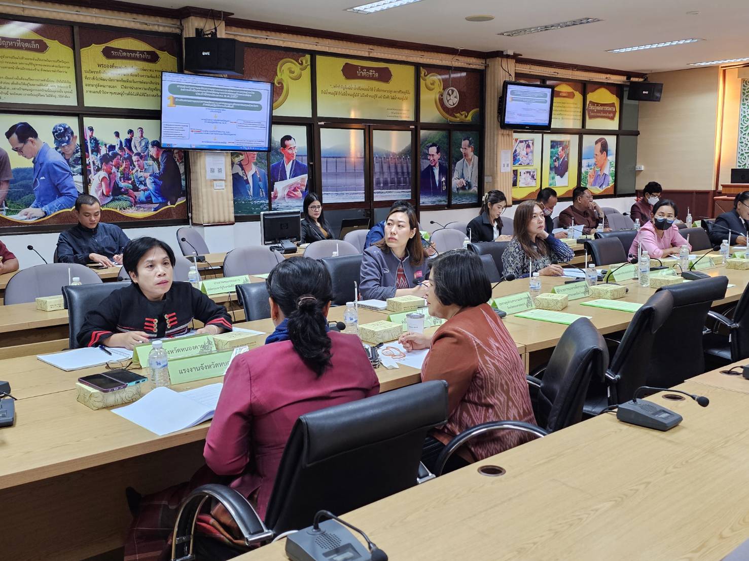 ศจพ.จ.หนองคาย จัดการประชุมคณะกรรมการบริหารศูนย์อำนวยการขจัดความยากจนและพัฒนาคนทุกช่วงวัยอย่างยั่งยืนตามหลักปรัชญา ของเศรษฐกิจพอเพียงจังหวัดหนองคาย ครั้งที่ 1/2567