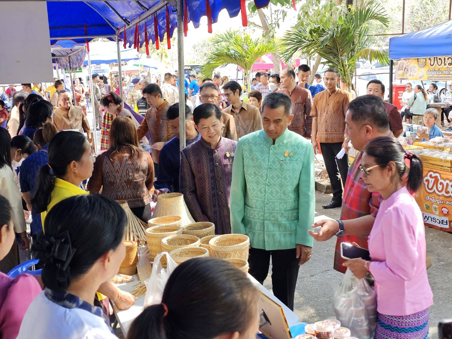 พช.หนองคาย ร่วมลงนาม MOU ว่าด้วยการไกล่เกลี่ยข้อพิพาทของประชาชนก่อนฟ้องคดี และกิจกรรม “ตลาดนัดแก้หนี้” จังหวัดหนองคาย