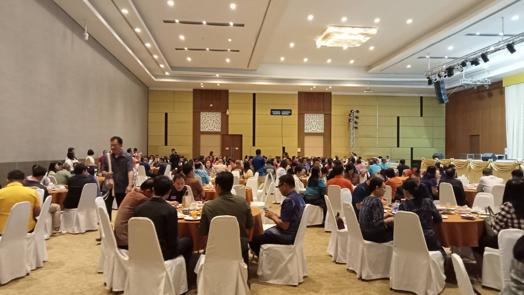 พช.หนองคาย ร่วมโครงการสภากาแฟ Morning talk จังหวัดหนองคาย ครั้งที่ 1/2567