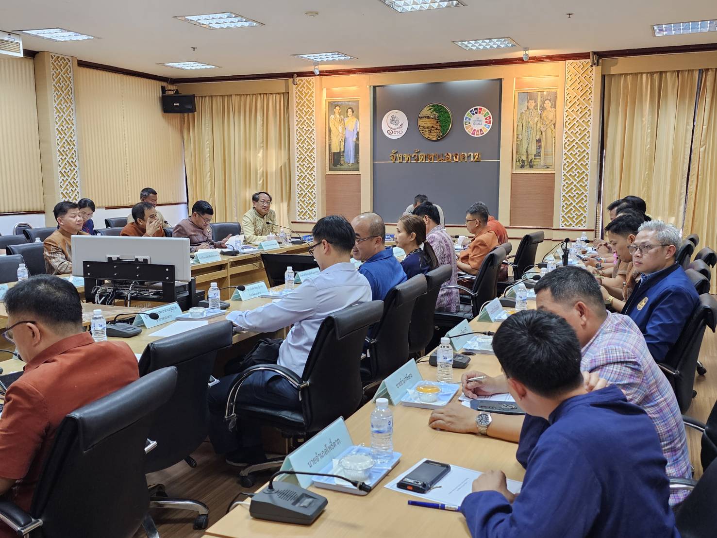 พช.หนองคาย ร่วมการประชุมขับเคลื่อนและติดตามนโยบายของรัฐบาล และภารกิจสำคัญของปลัดกระทรวงมหาดไทย ประจำปีงบประมาณ พ.ศ.2567 (เดือนมกราคม 2567) ผ่านระบบวีดิทัศน์ทางไกล (VCS)