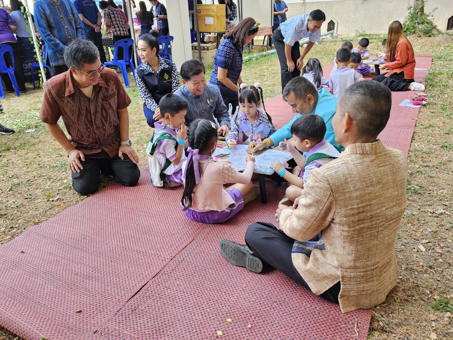 “เด็กในวันนี้ คืออนาคตของชาติ” พช.หนองคาย ร่วมปลูกฝังจิตสำนึกที่ดี จัดกิจกรรมวันเด็กแห่งชาติ ประจำปี 2567