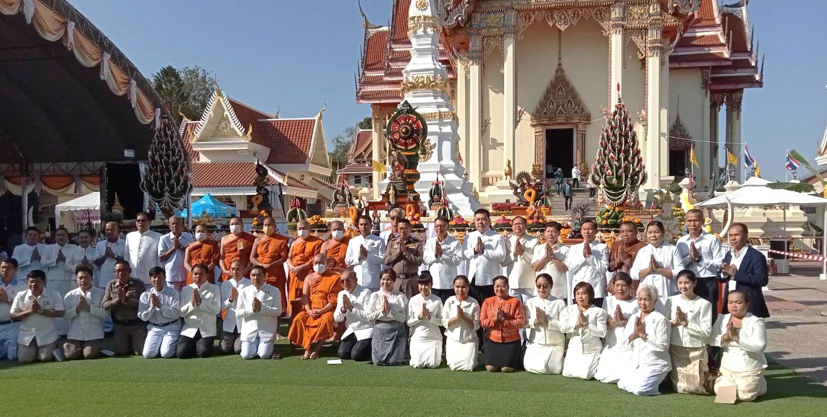 พช.หนองคาย รับมอบพระพุทธรูปจำลอง “หลวงพ่อพระใส” รุ่นเพิ่มบารมี ขนาดหน้าตัก 9 นิ้ว ในโอกาสมงคล พิธีเททองหล่อพระพุทธรูปจำลอง “หลวงพ่อพระใส”