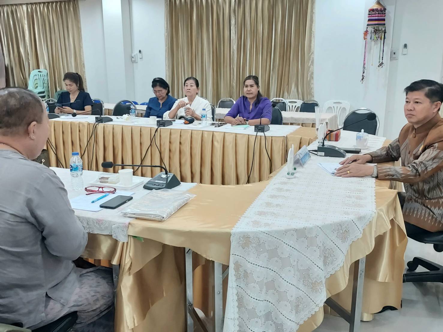 พช.หนองคาย : ประชุมเตรียมความพร้อมการดำเนินงานโครงการสืบสานภูมิปัญญาผ้าไทย “เสน่ห์ผ้า เสน่ห์หนองคาย”