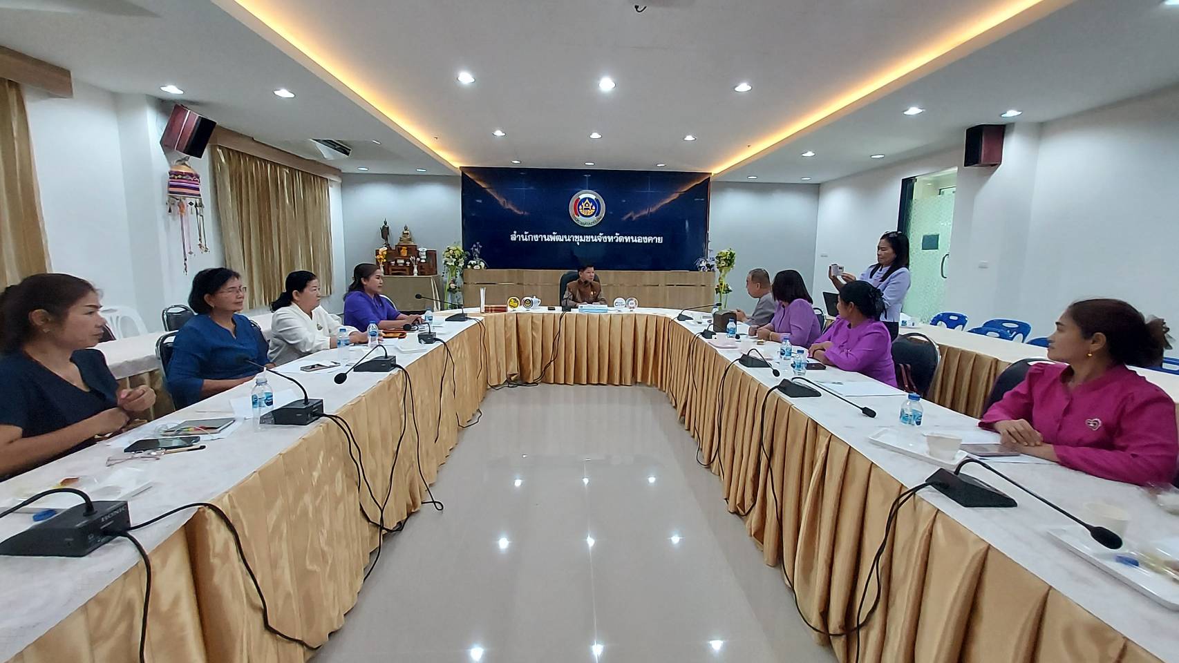 พช.หนองคาย : ประชุมเตรียมความพร้อมการดำเนินงานโครงการสืบสานภูมิปัญญาผ้าไทย “เสน่ห์ผ้า เสน่ห์หนองคาย”