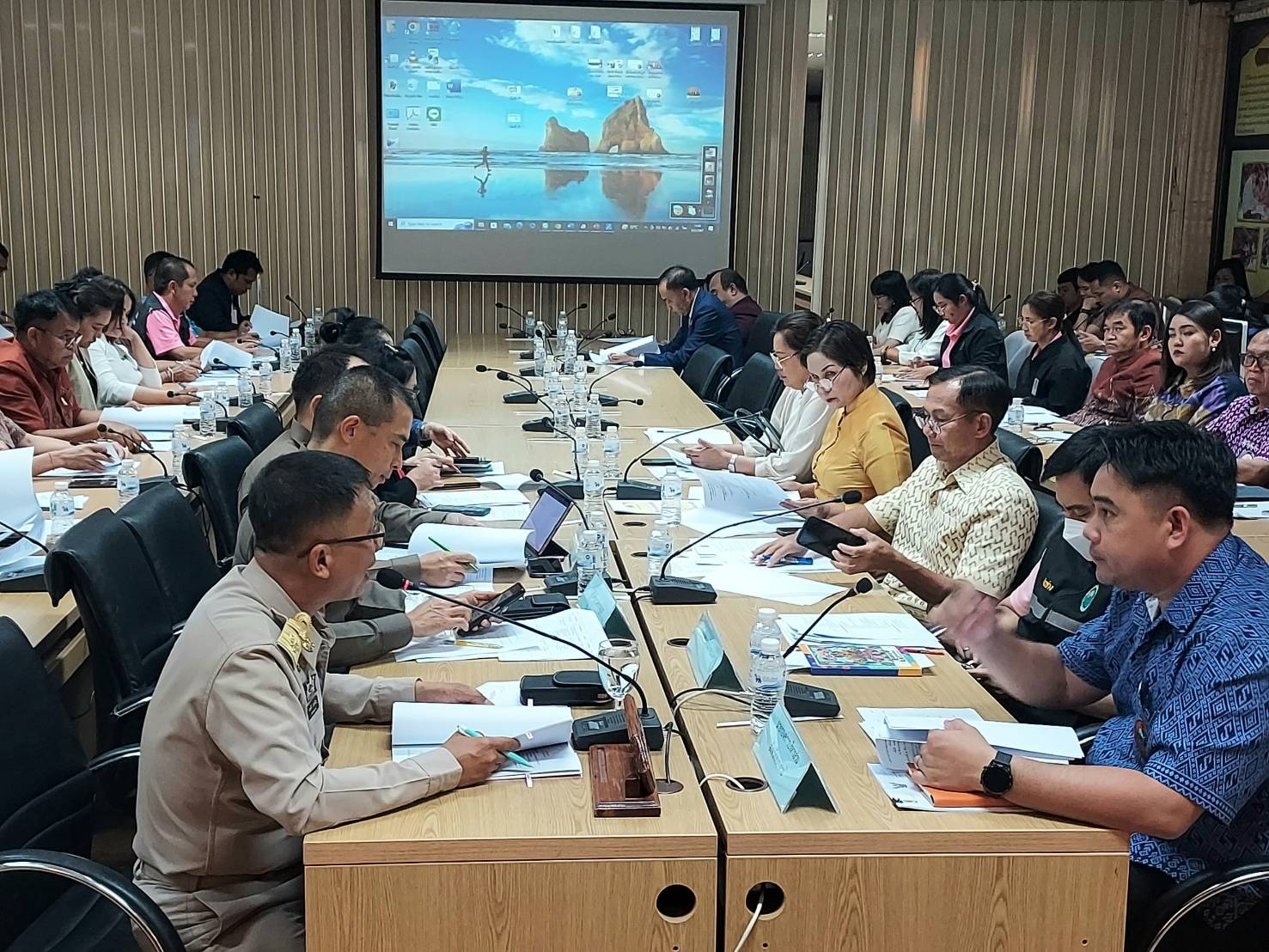 จังหวัดหนองคาย จัดประชุมเตรียมความพร้อมงานจัดงานอนุสาวรีย์ปราบฮ่อ ใต้ร่มพระบารมี 197 ปี เมืองหนองคาย ครั้งที่ 2/2567