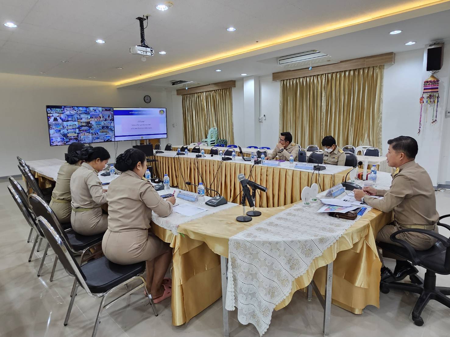 พช.หนองคาย ร่วมการประชุมกรมการพัฒนาชุมชน ครั้งที่ 2/2567 ผ่านระบบวิดีทัศน์ทางไกล (Video Conference)