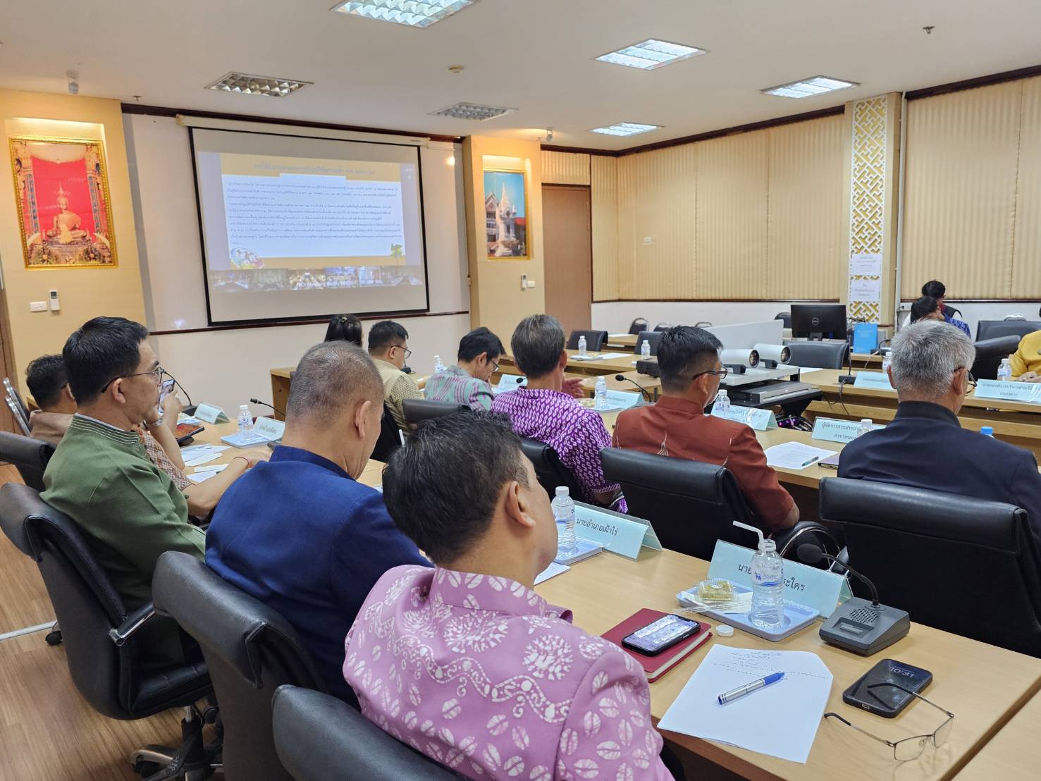 พช.หนองคาย ร่วมการประชุมขับเคลื่อนและติดตามนโยบายของรัฐบาลและภารกิจสำคัญของปลัดกระทรวงมหาดไทย ผ่านระบบวิดีทัศน์ทางไกล (VCS)