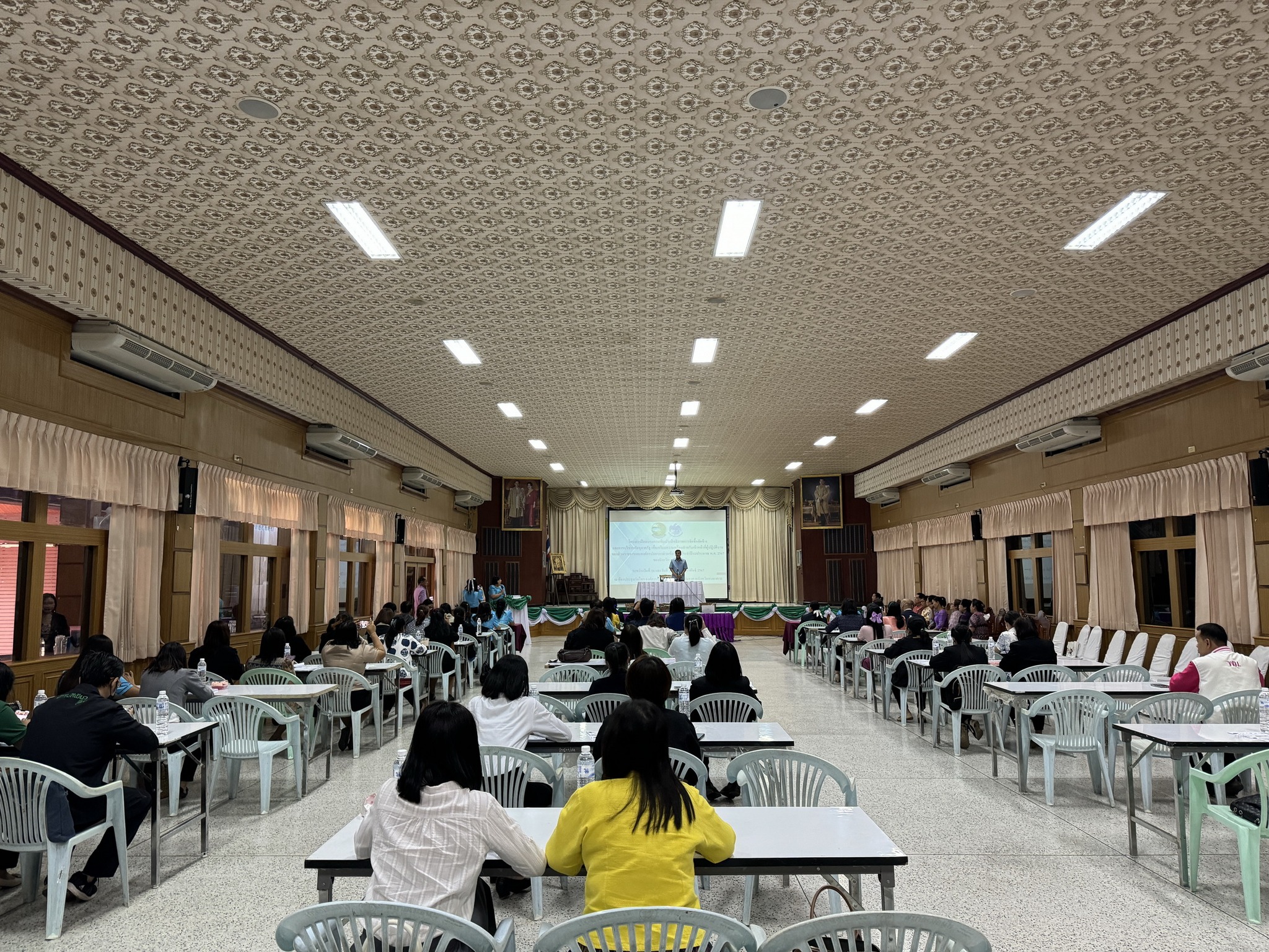 พช.หนองคาย ร่วมพิธีเปิดโครงการฝึกอบรมการเพิ่มประสิทธิภาพการจัดซื้อจัดจ้างและการบริหารพัสดุภาครัฐ เพื่อเตรียมความพร้อมสำหรับเจ้าหน้าที่ผู้ปฏิบัติงานของส่วนราชการและองค์กรปกครองส่วนท้องถิ่น ประจำปีงบประมาณ พ.ศ.2567