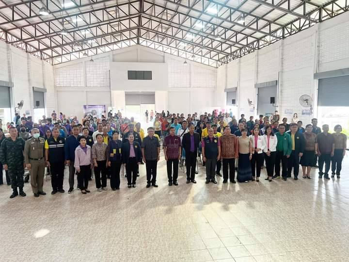 พช.หนองคาย ร่วมกิจกรรม “ตลาดนัดแก้หนี้ ครั้งที่ 2” จังหวัดหนองคาย